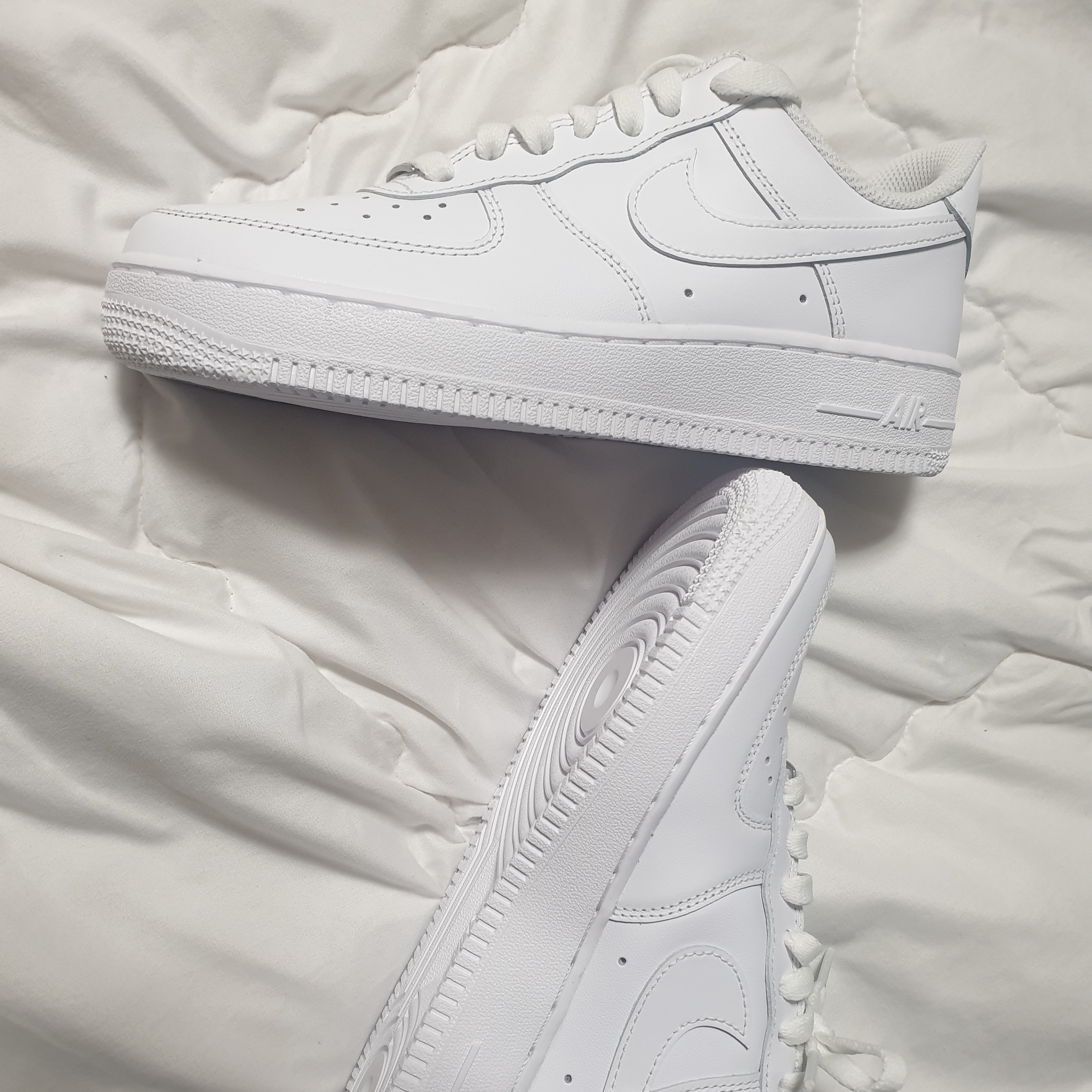 (W) Nike Air Force 1 '07 Low White 착용 스타일 - 2