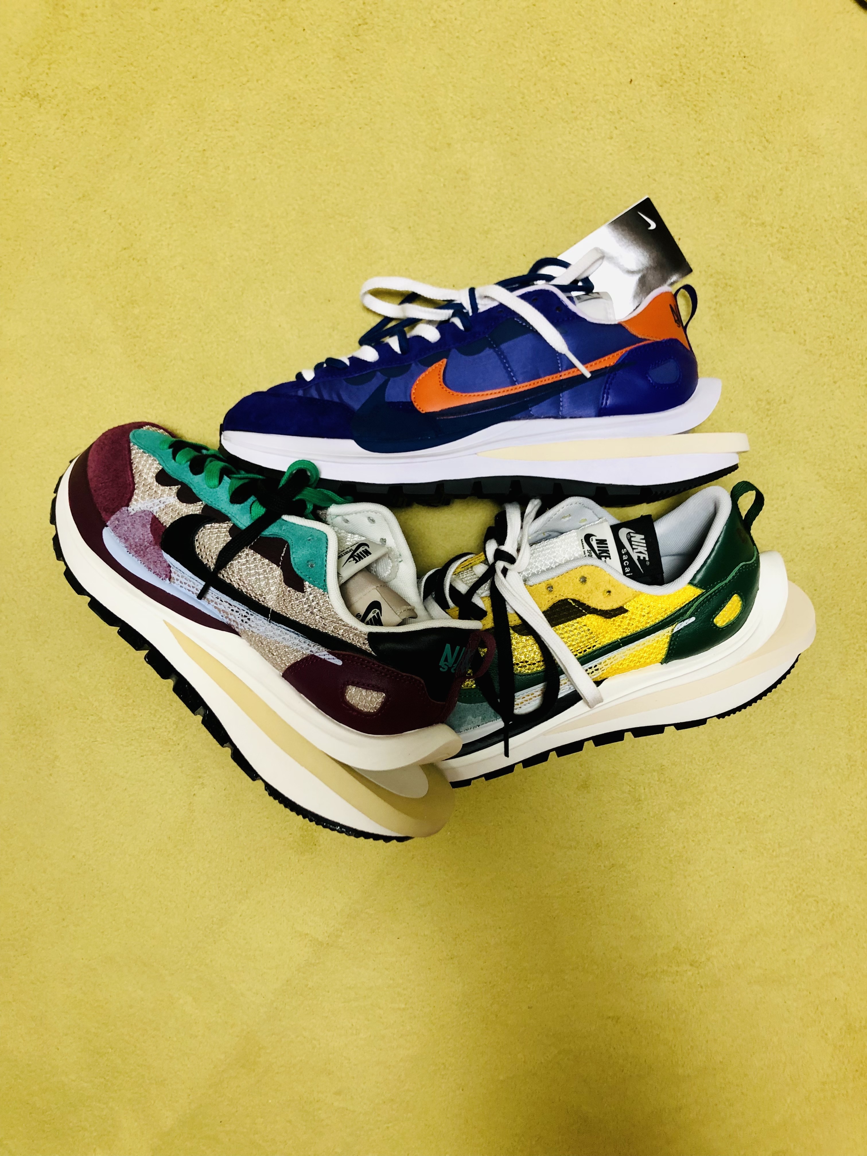 Nike x Sacai VaporWaffle Dark Iris, Nike x Sacai VaporWaffle Tour Yellow & Gorge Green Sail 착용 스타일 - 2