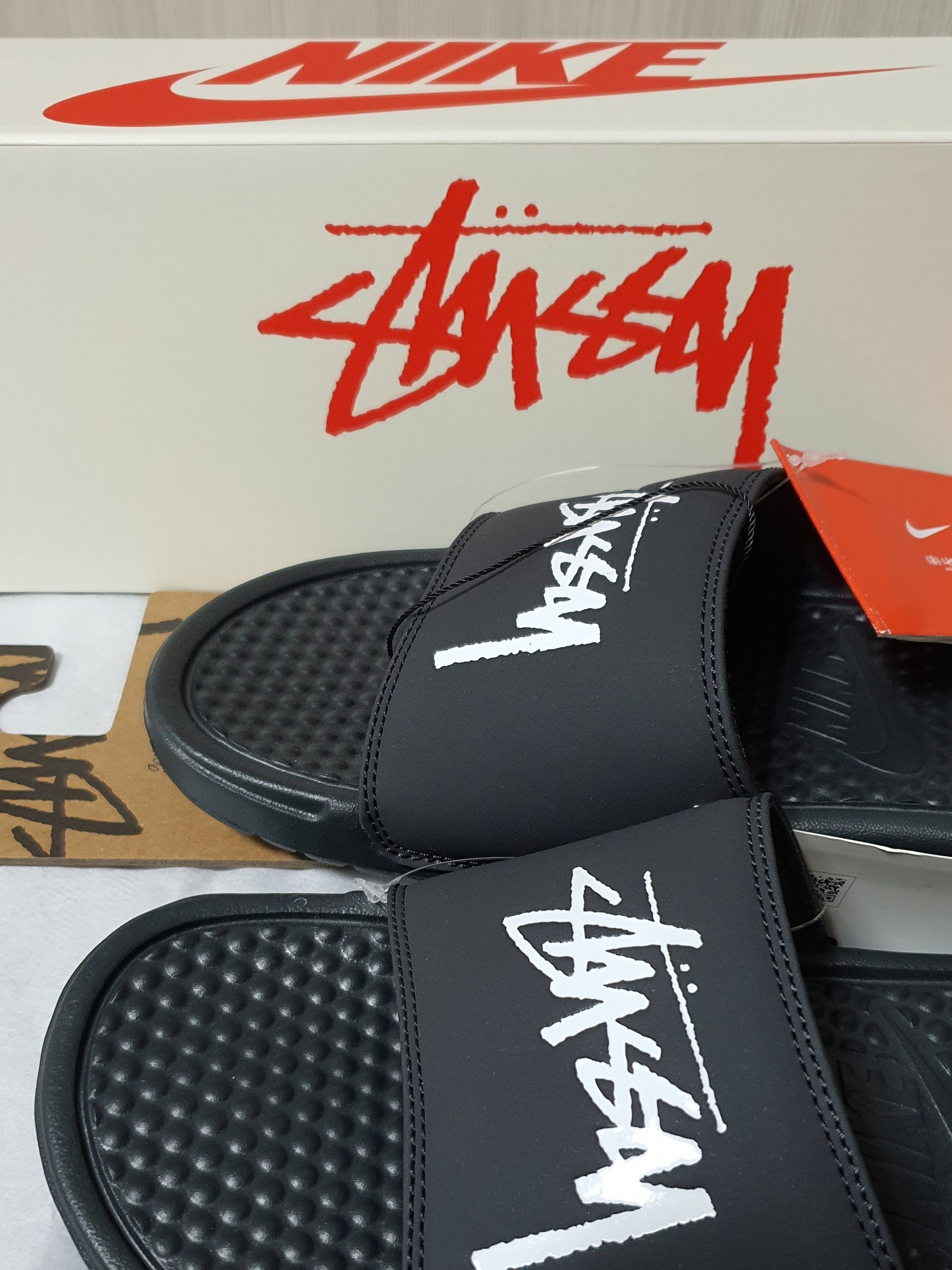 Nike x Stussy Benassi Slide Off Noir 착용 스타일