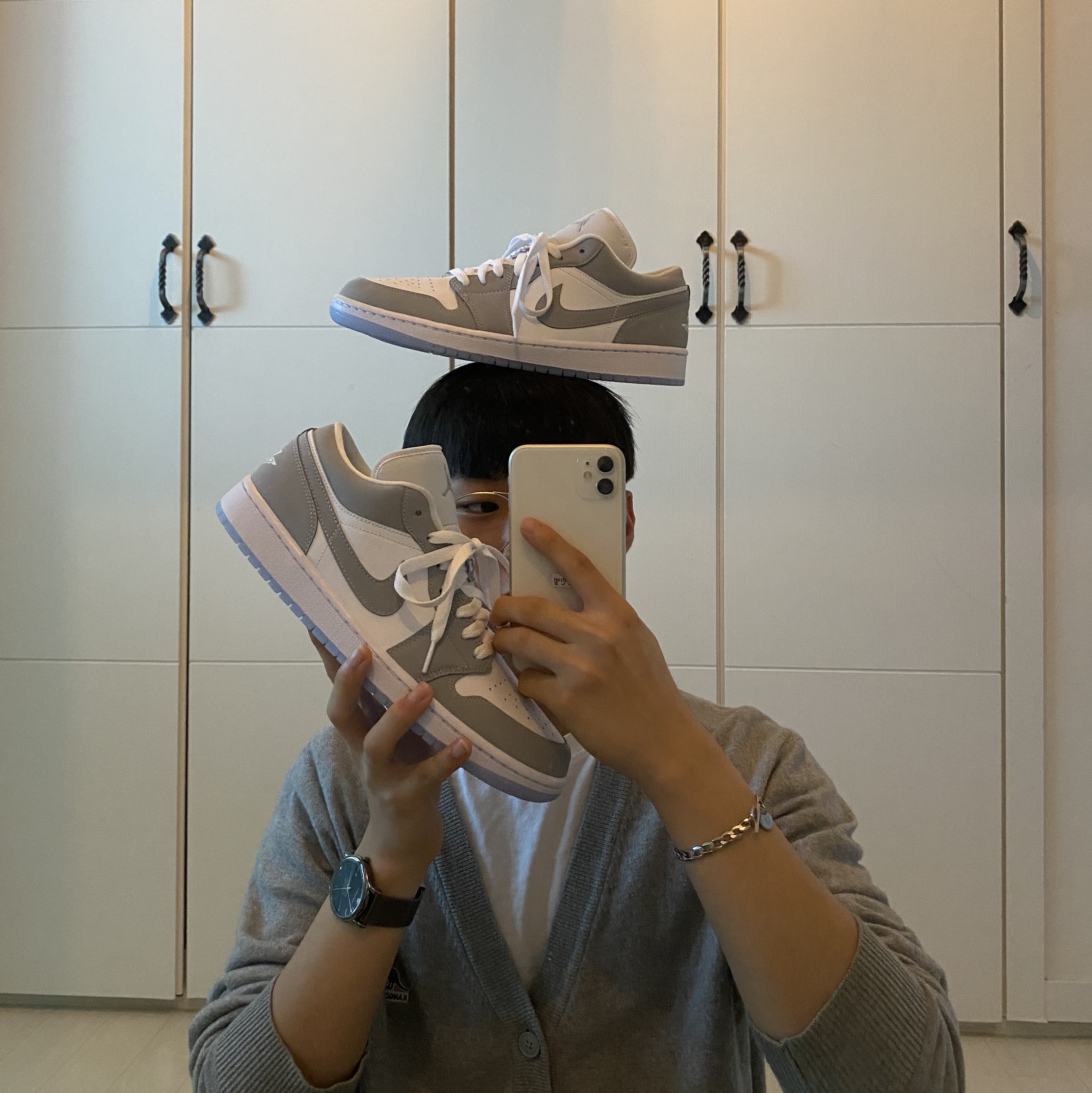 (W) Jordan 1 Low White Wolf Grey 착용 스타일