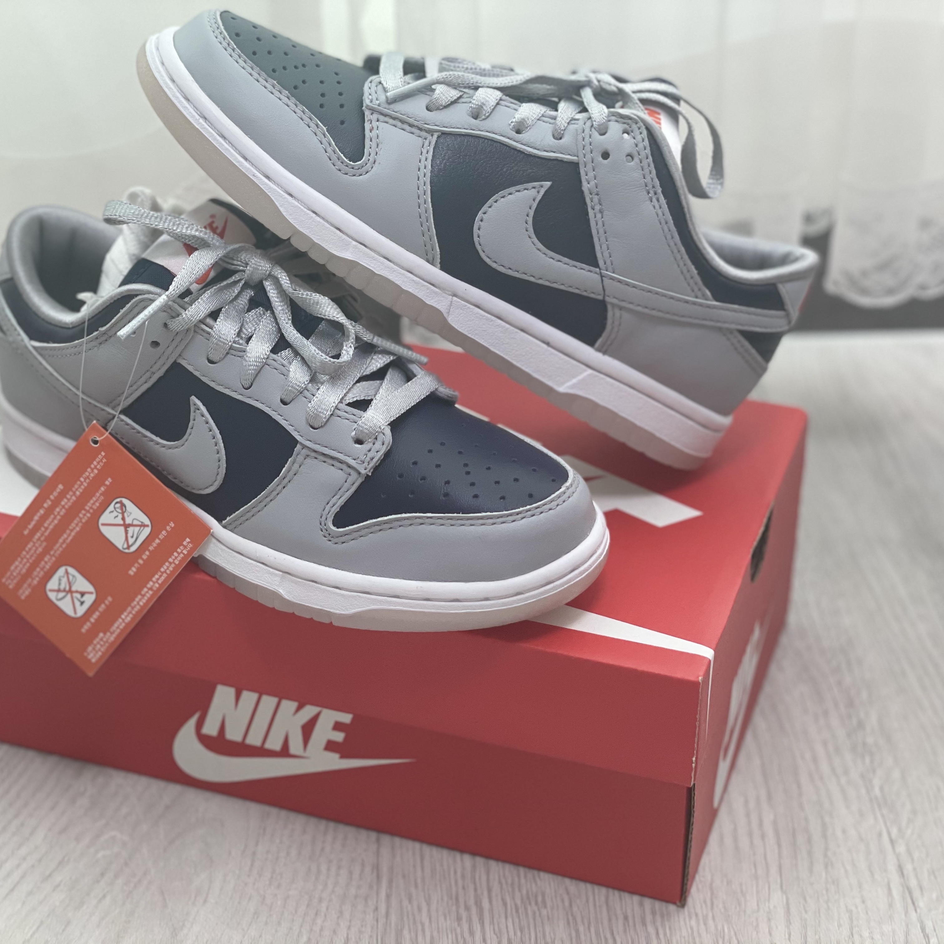(W) Nike Dunk Low SP College Navy 착용 스타일 - 2