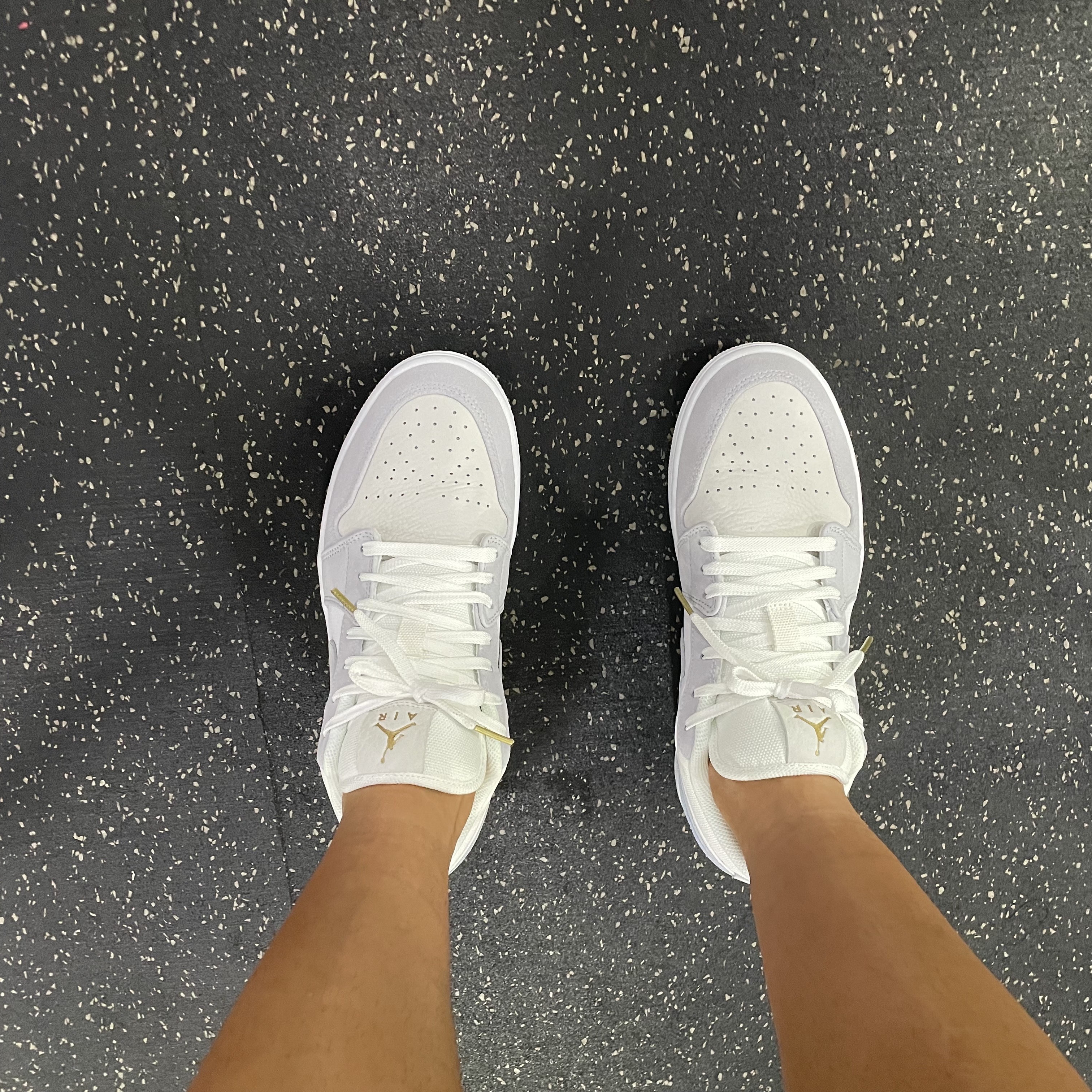 Jordan 1 Low Paris 착용 스타일 - 2