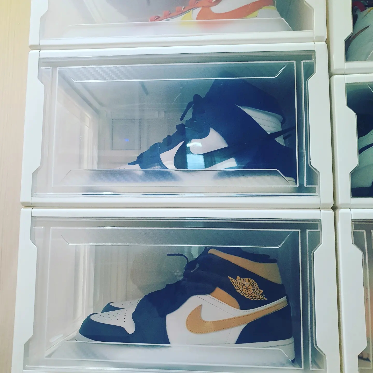 Jordan 1 Mid Pollen, Nike x Ambush Dunk High Deep Royal Blue 착용 스타일 - 3