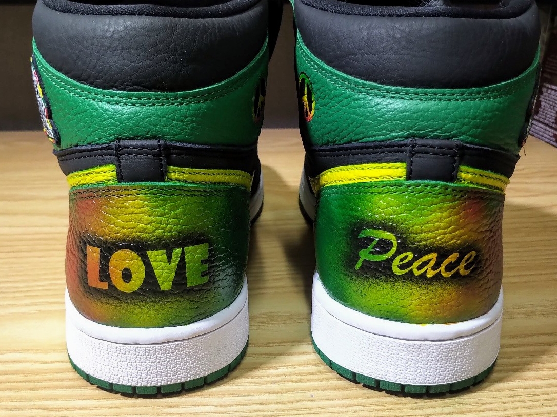 Jordan 1 Retro High OG Pine Green Black 착용 스타일 - 1