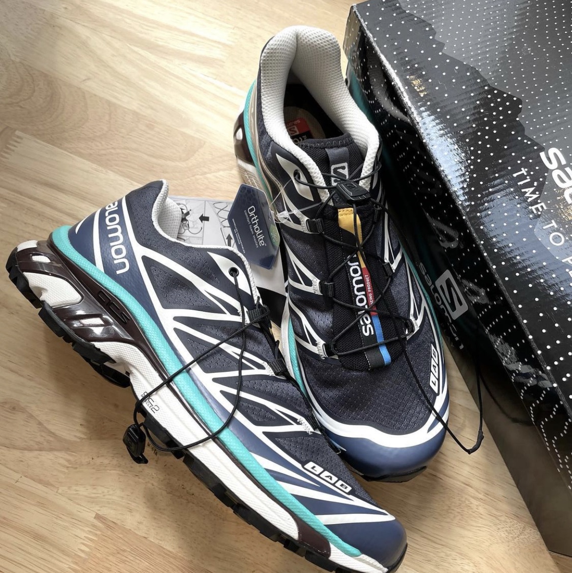 Salomon XT-6 ADV Ebony Vanila Ice 착용 스타일
