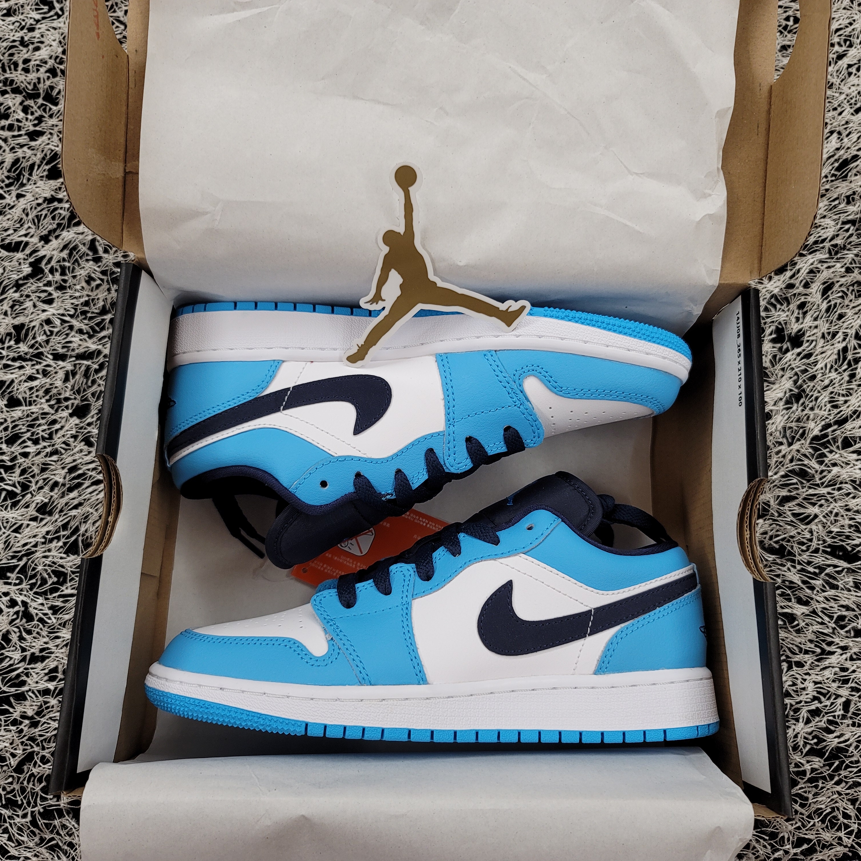 (GS) Jordan 1 Low Dark Powder Blue 착용 스타일