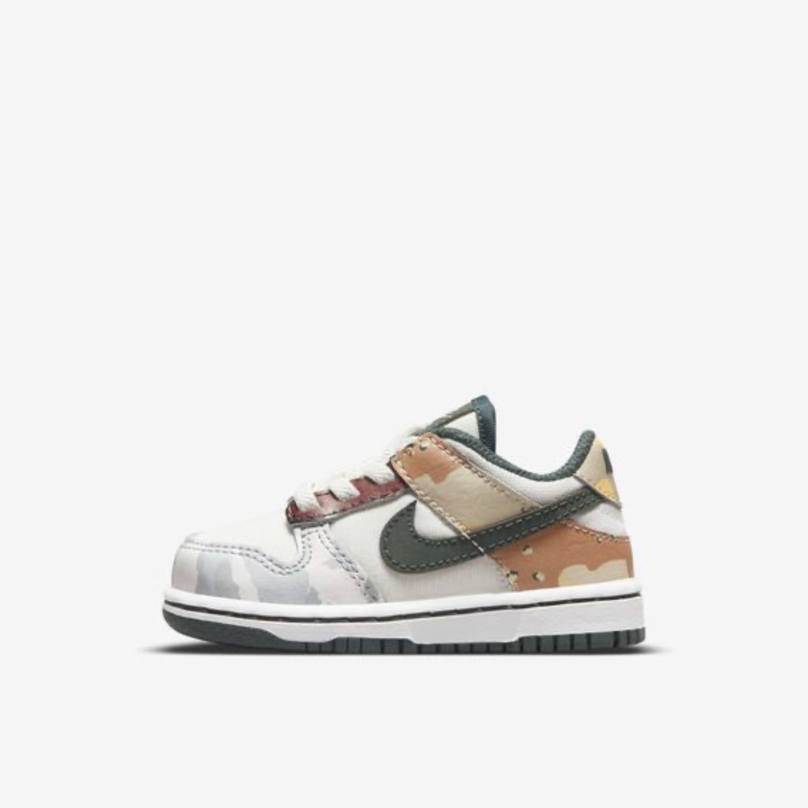 (TD) Nike Dunk Low SE Sail Multi Camo 착용 스타일 - 2