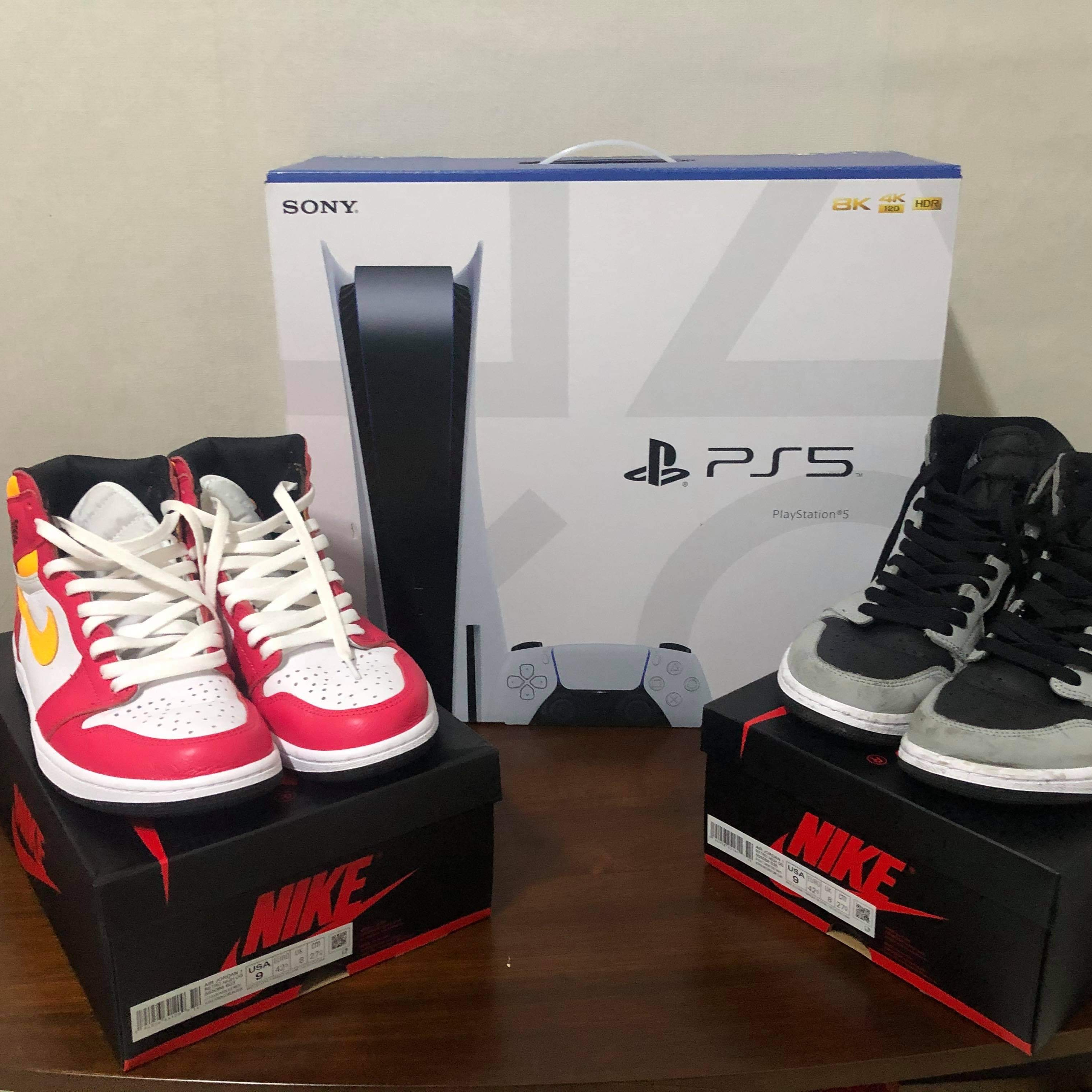 Playstation 5 Blu-ray Edition (SIEK 220V) 착용 스타일