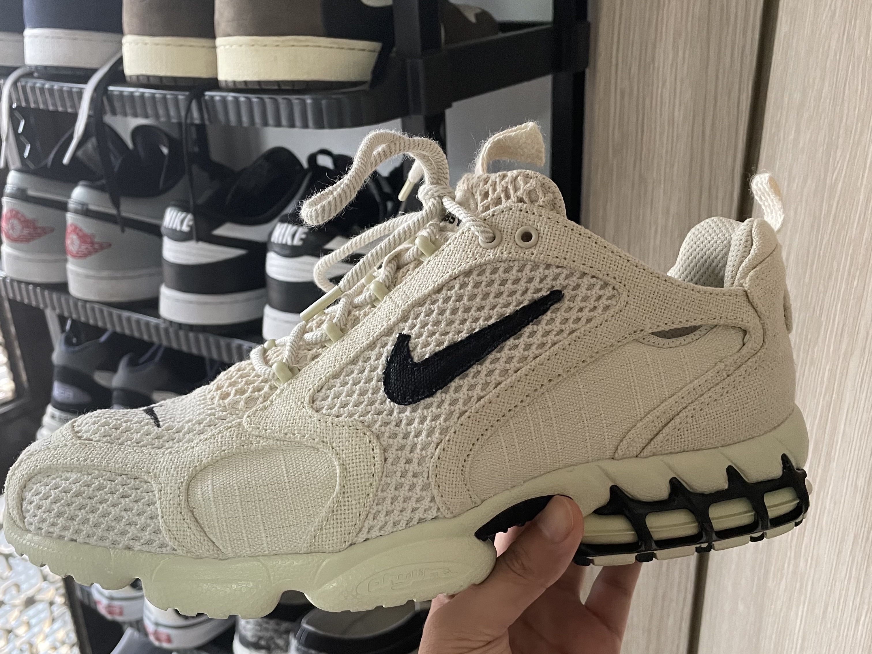 Nike x Stussy Air Zoom Spiridon Cage 2 Fossil 착용 스타일