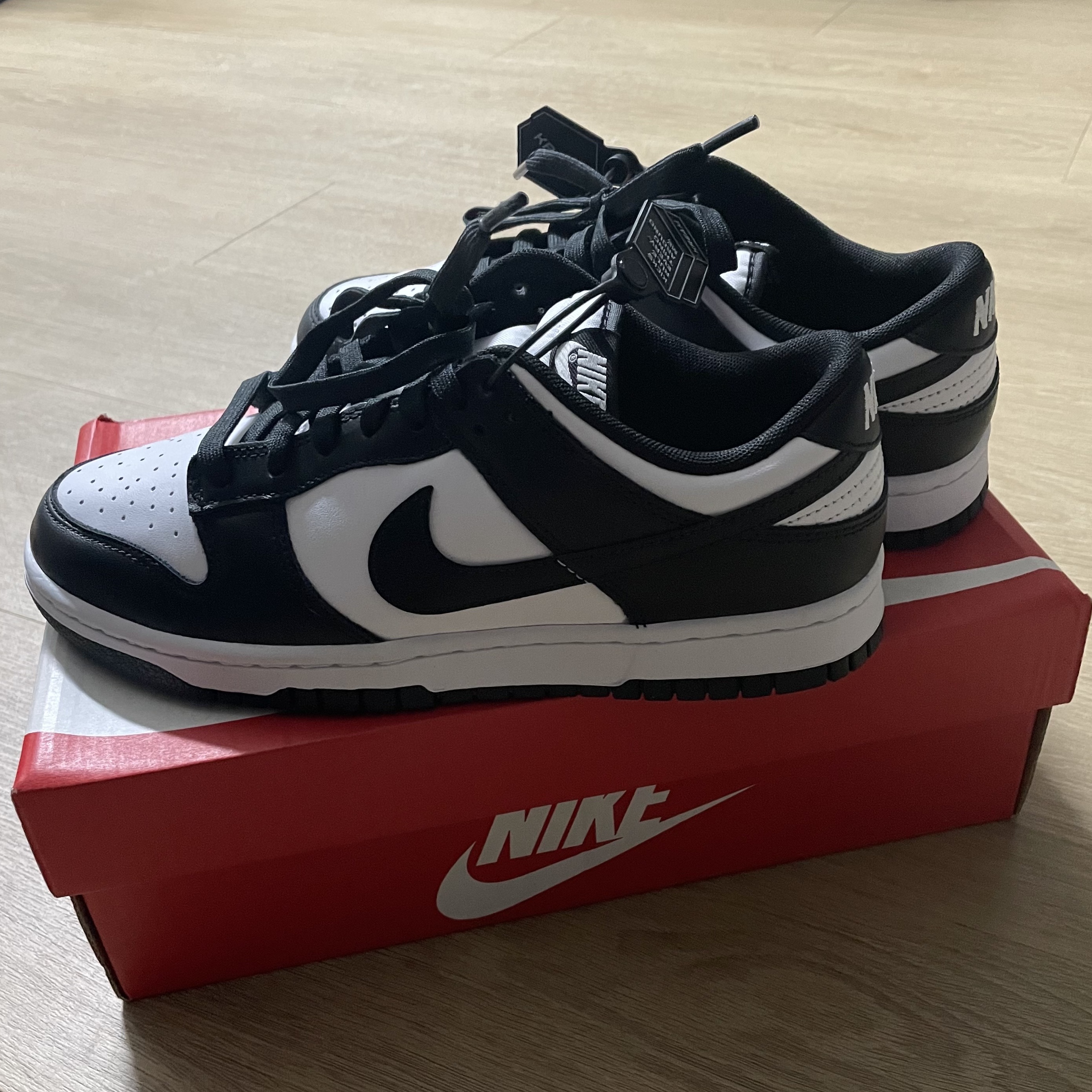 Nike Dunk Low Retro Black 착용 스타일 - 1
