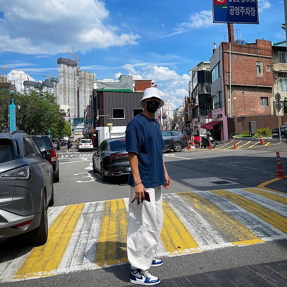 Jordan 1 Retro Storm Blue 착용 스타일