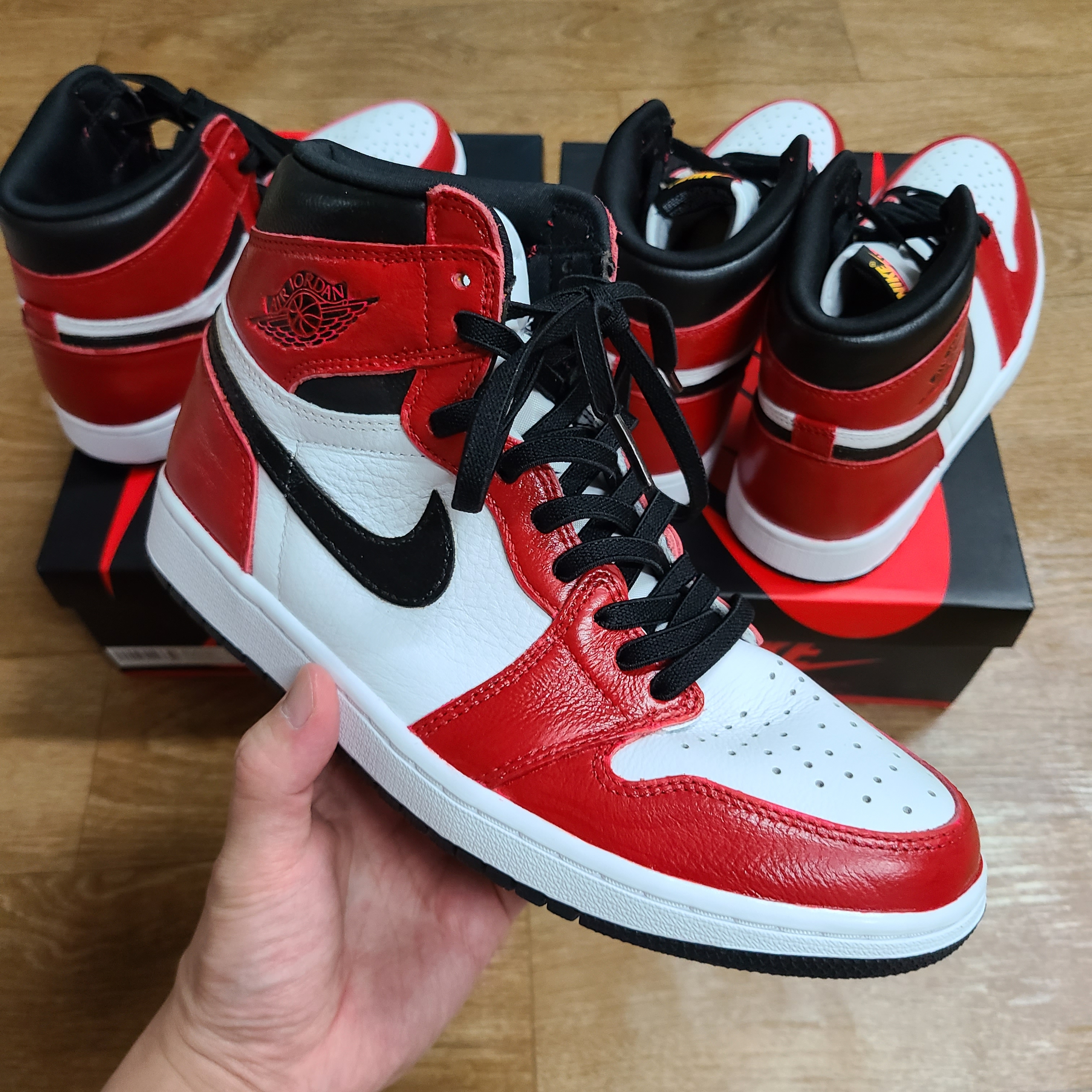 Jordan 1 Retro High OG Light Fusion Red 착용 스타일