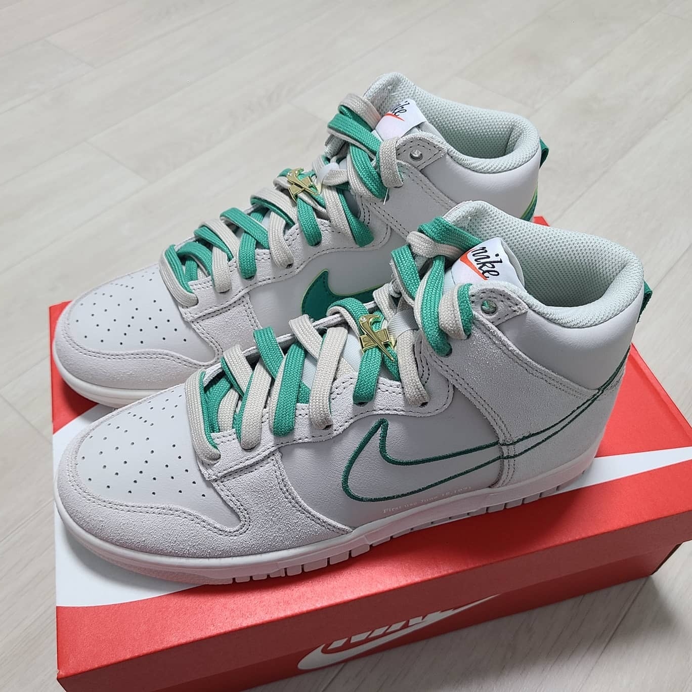 Nike Dunk High SE First Use Sail 착용 스타일 - 2