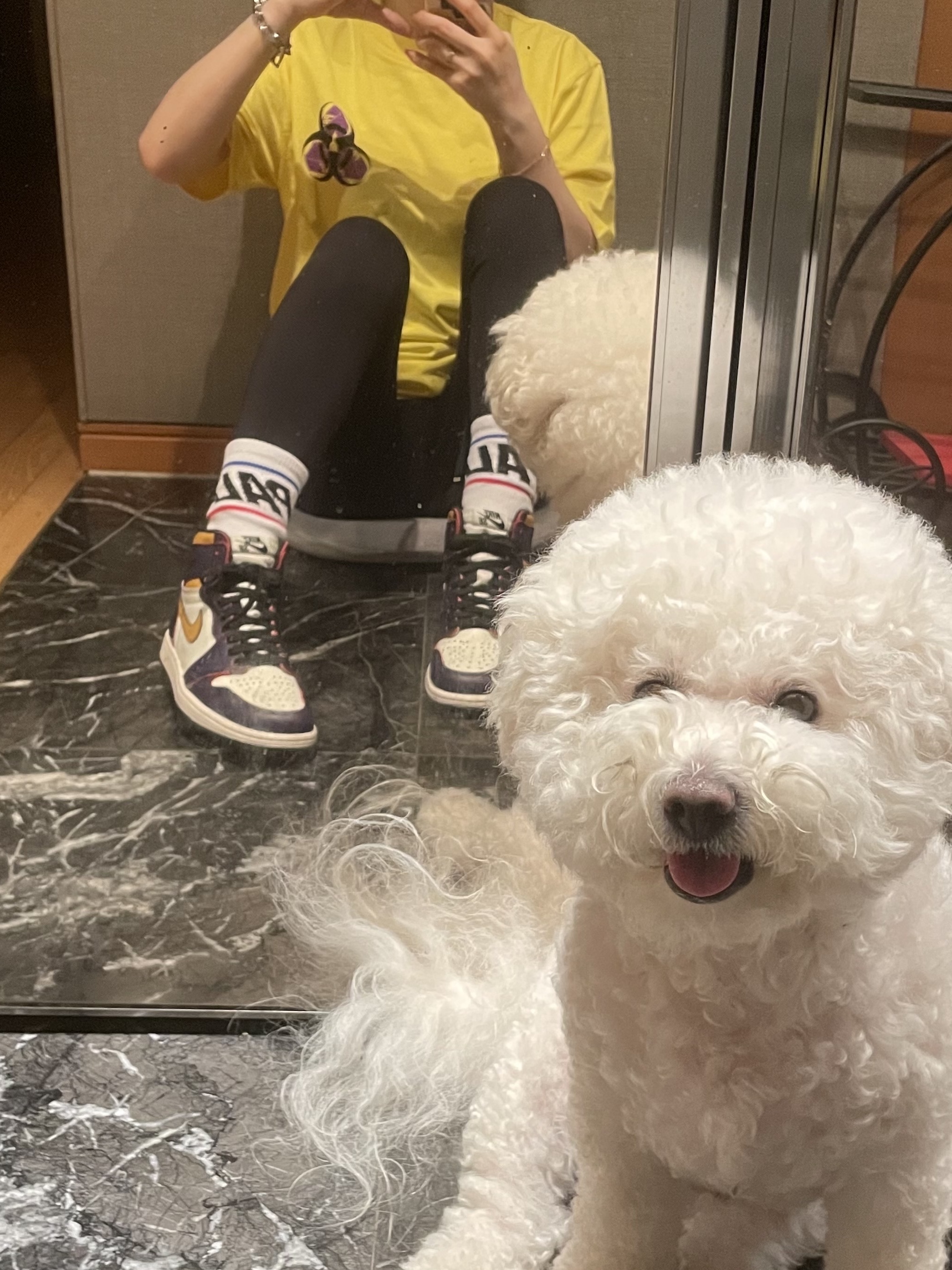 Palace Bio Hazard T-Shirt Yellow - 21SS, Jordan 1 Retro High OG Defiant SB LA to Chicago 착용 스타일 - 1