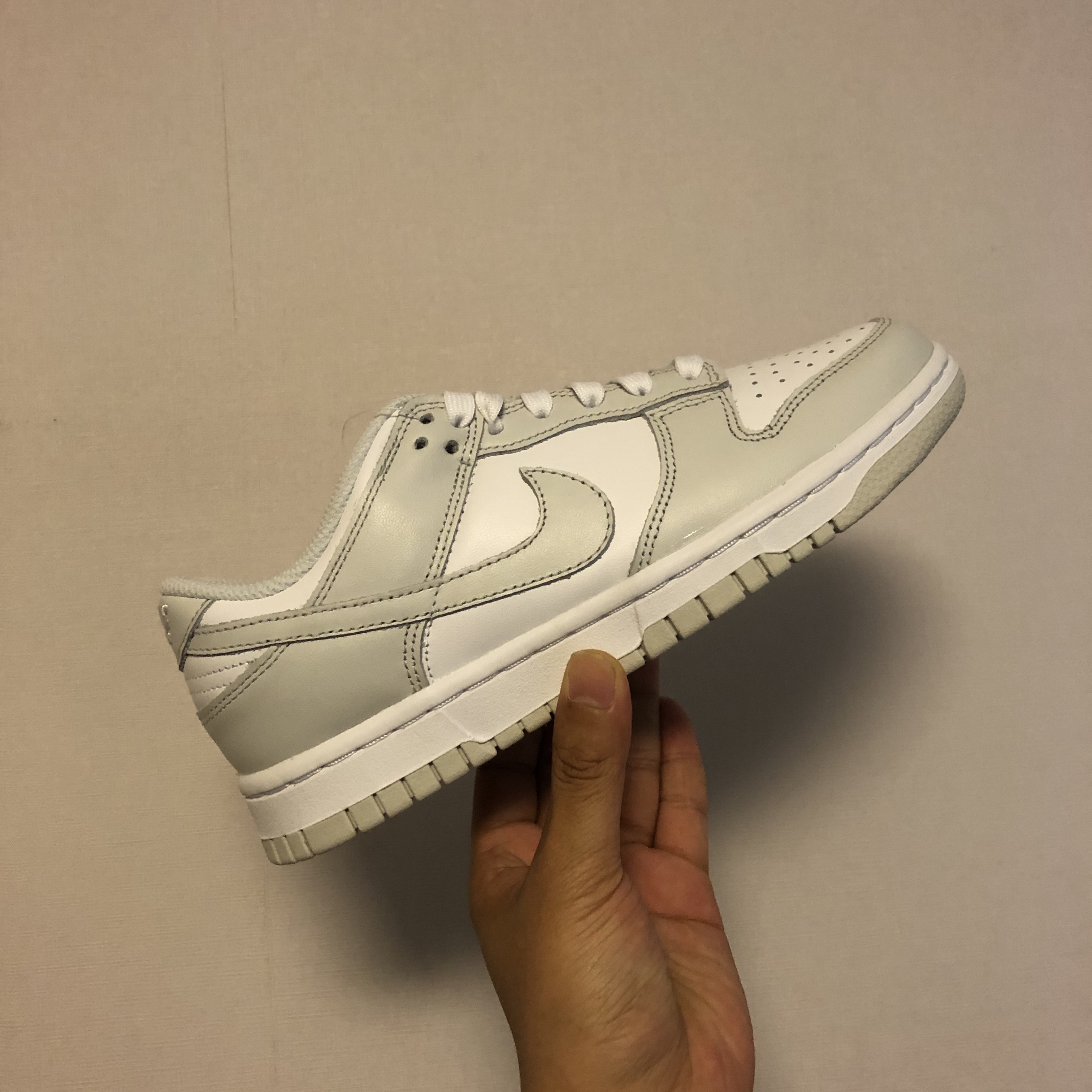 (W) Nike Dunk Low Photon Dust 착용 스타일 - 1