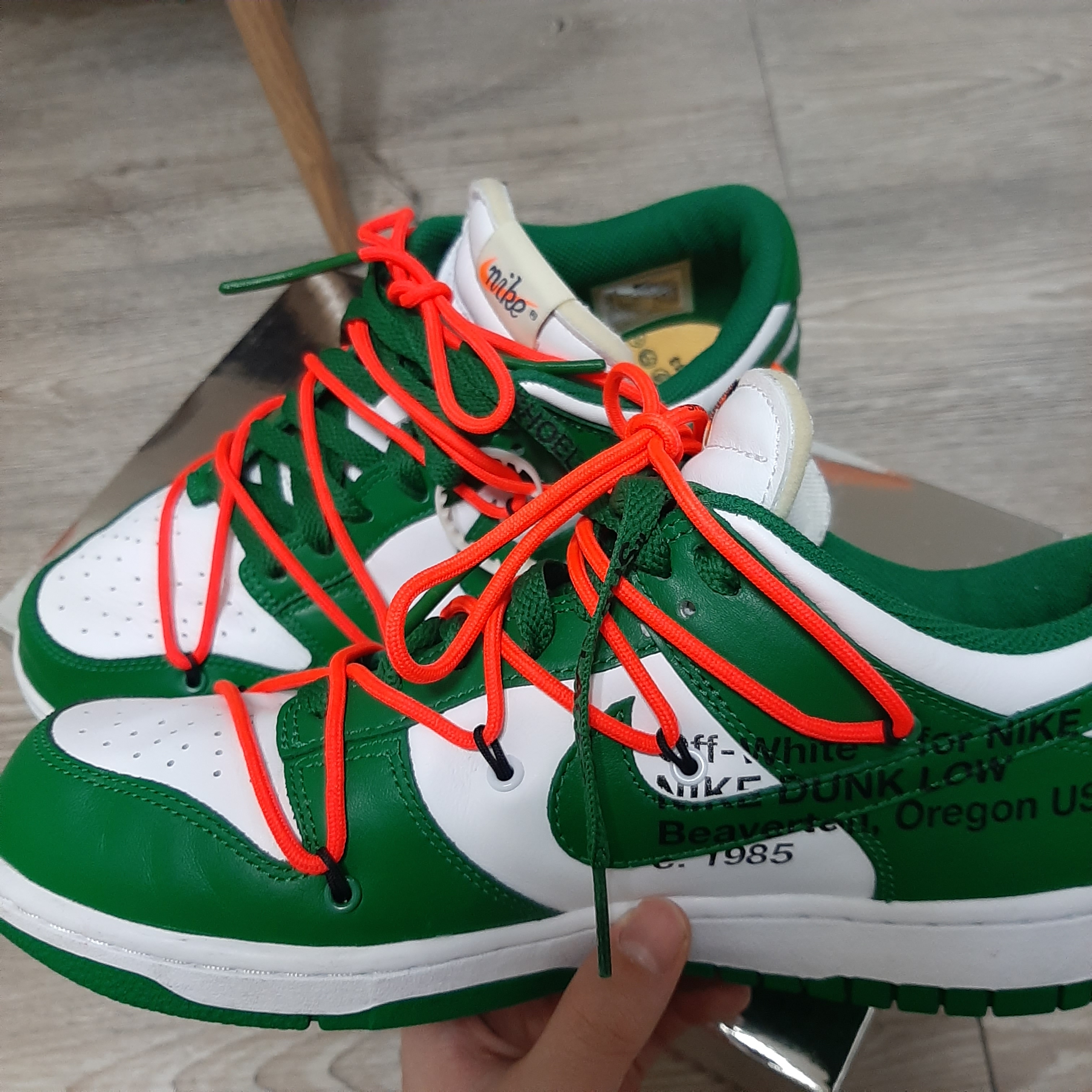 Nike x Off-White Dunk Low Pine Green 착용 스타일 - 1