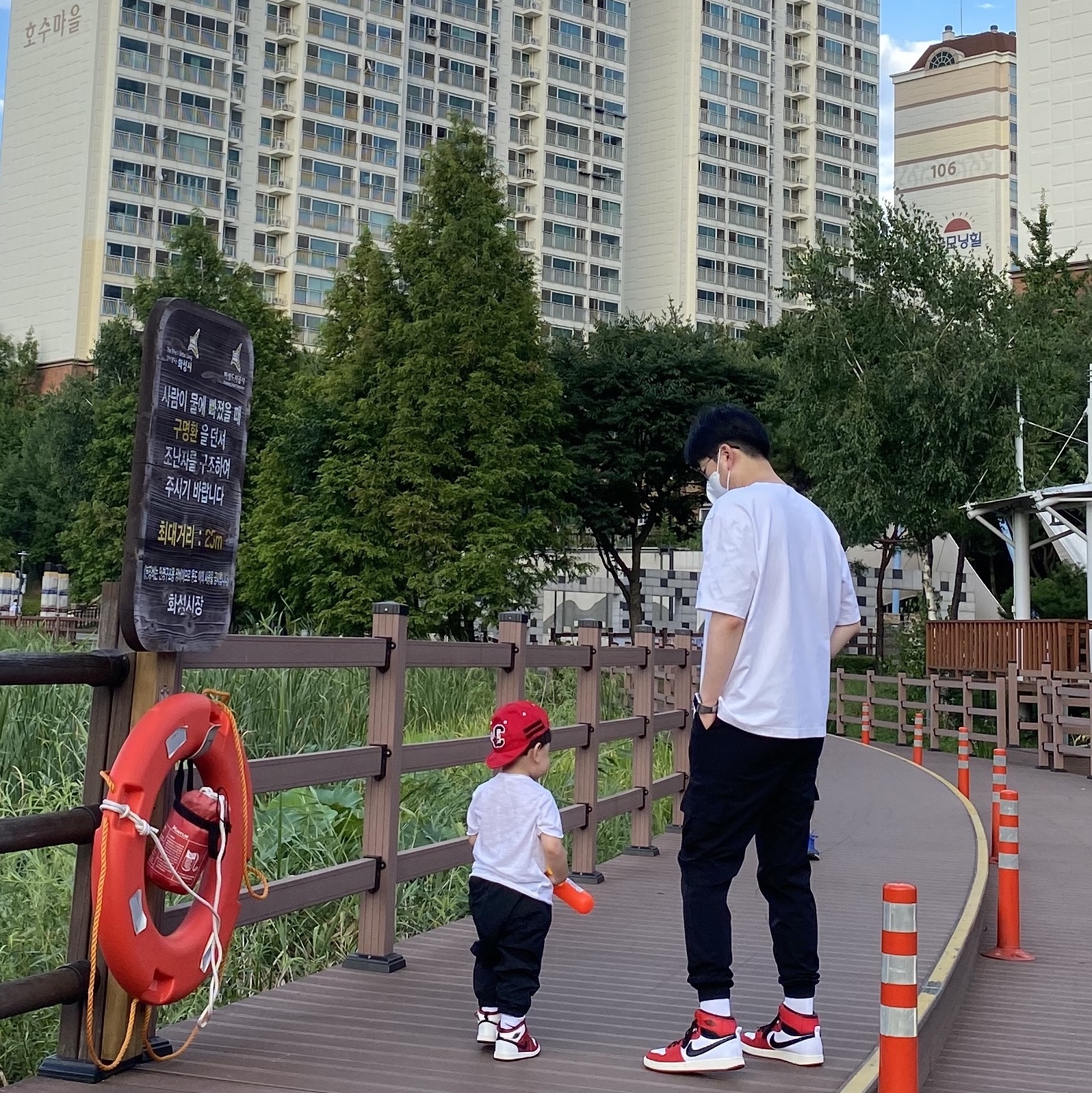 Jordan 1 KO Chicago 2021 착용 스타일 - 3