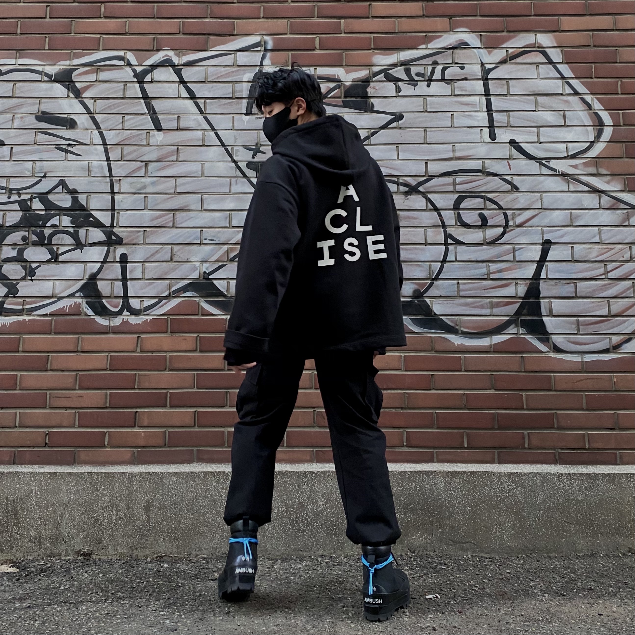 Converse x Ambush Chuck Taylor All Star Duck Boot Black 착용 스타일 - 2