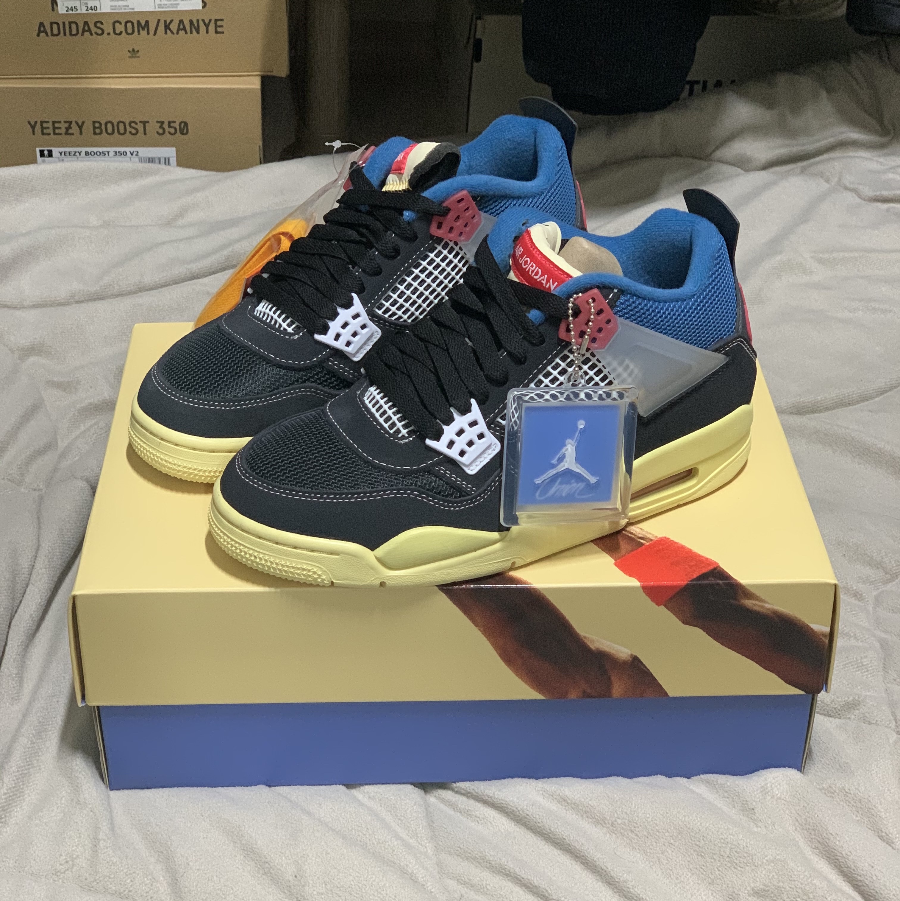 Jordan 4 x Union Retro Off Noir 착용 스타일