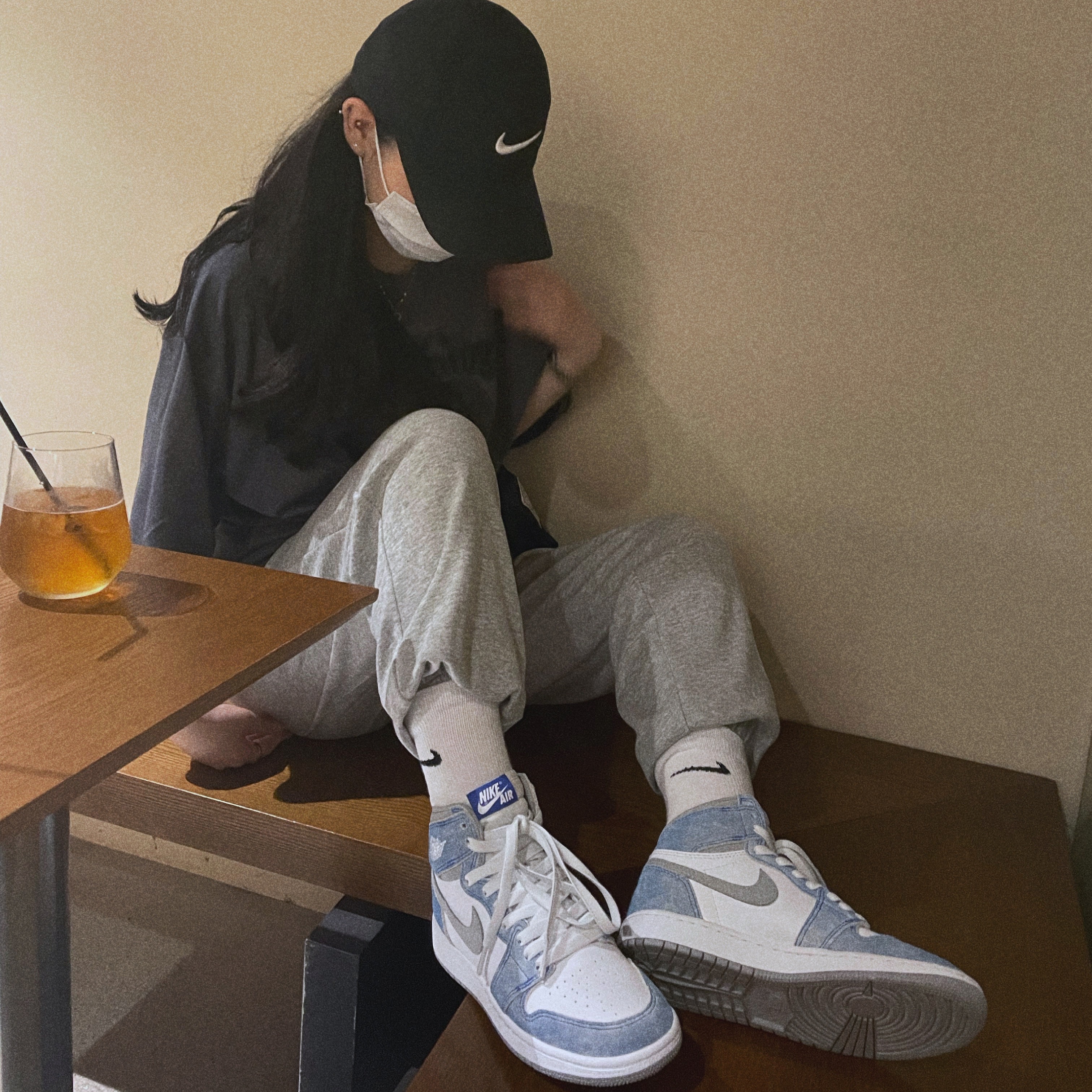 Jordan 1 Retro High OG Hyper Royal, (GS) Jordan 1 Retro High OG Hyper Royal 착용 스타일 - 1