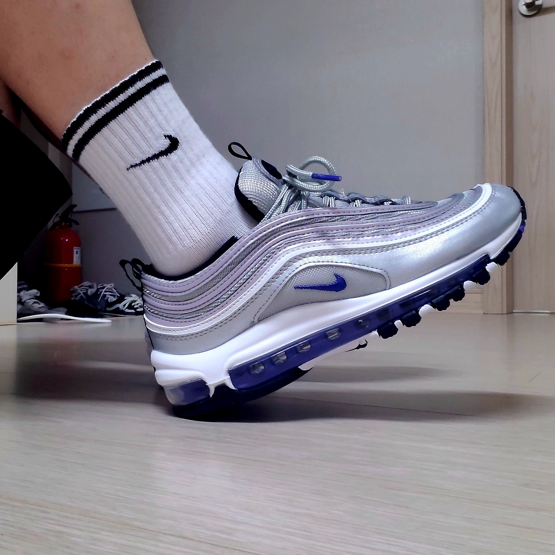 Nike Air Max 97 Persian Violet 착용 스타일 - 2
