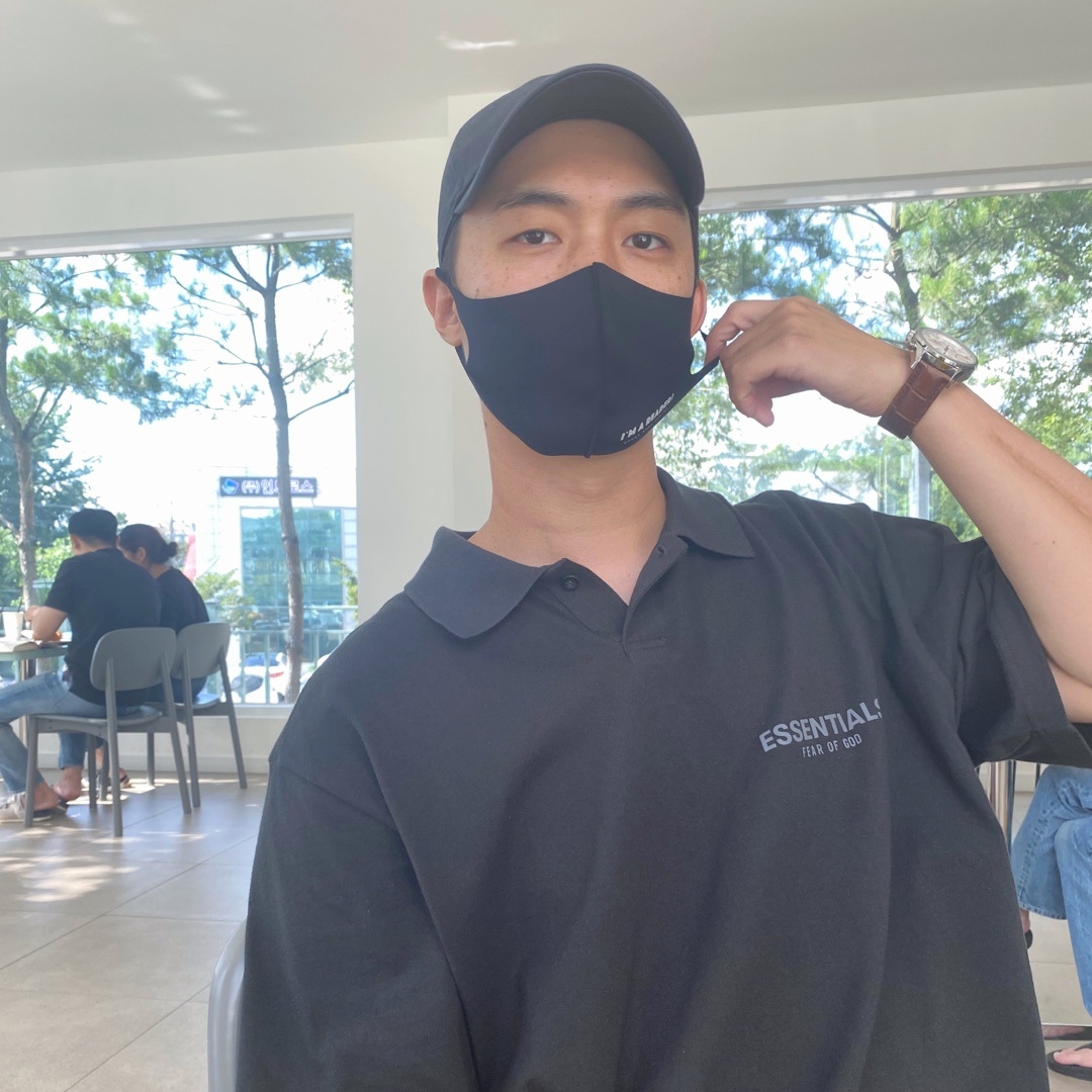 Essentials Short Sleeve Boxy Polo Dark Slate/Stretch Limo/Black - 20SS, Nike x Fear of God Basketball Shorts Off Noir 착용 스타일 - 1