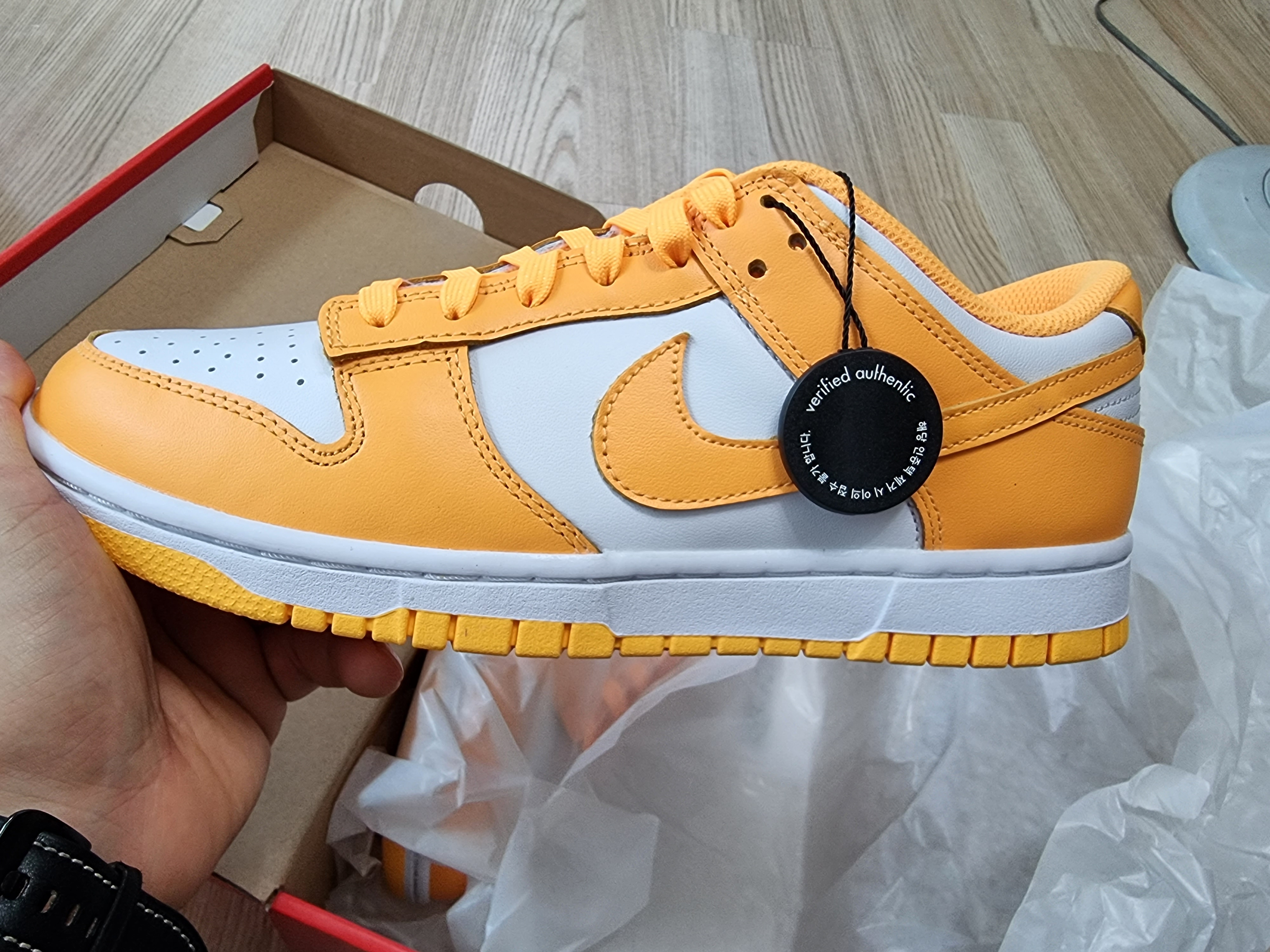 (W) Nike Dunk Low Laser Orange 착용 스타일