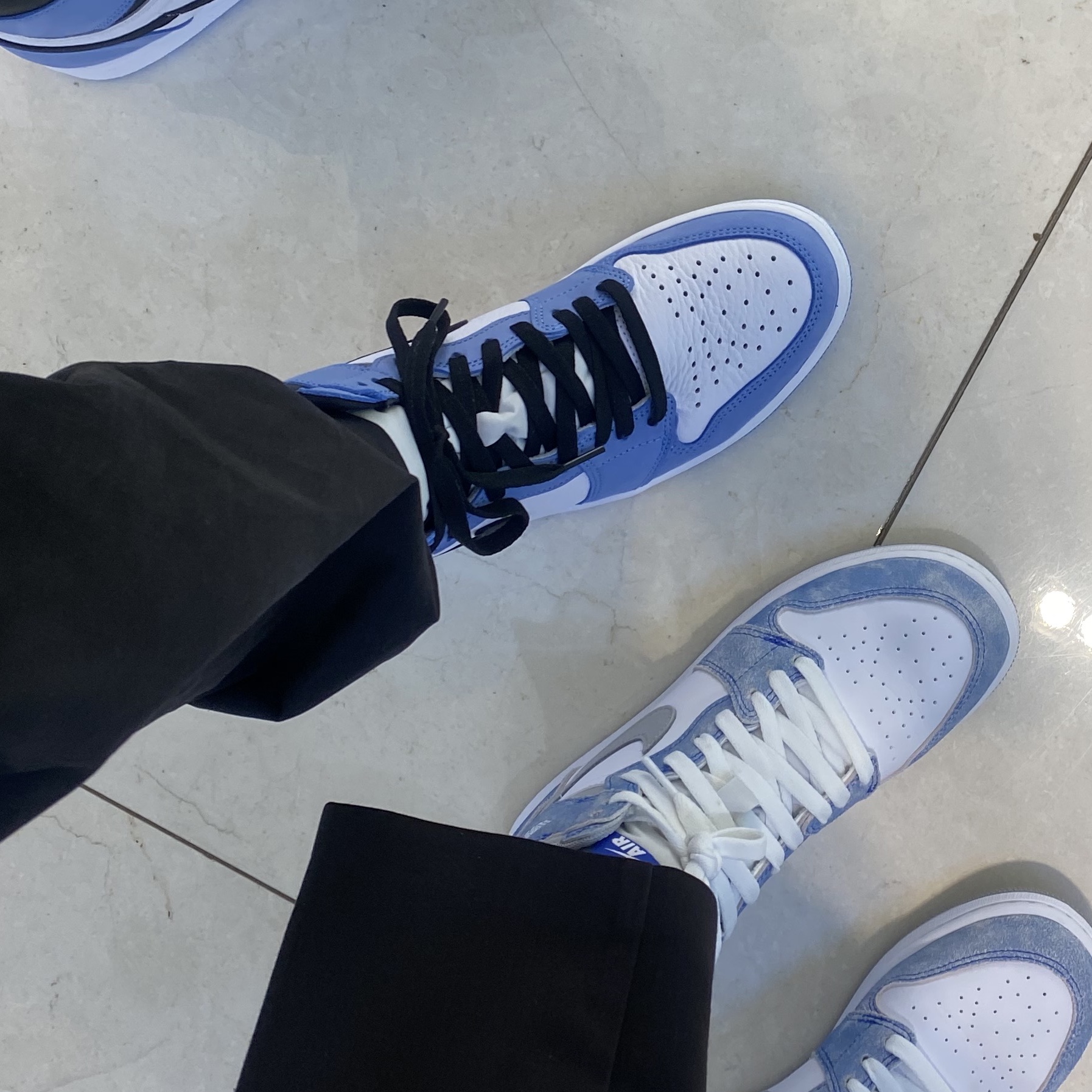 Jordan 1 Retro High OG Hyper Royal, Jordan 1 Retro High OG University Blue 착용 스타일 - 3