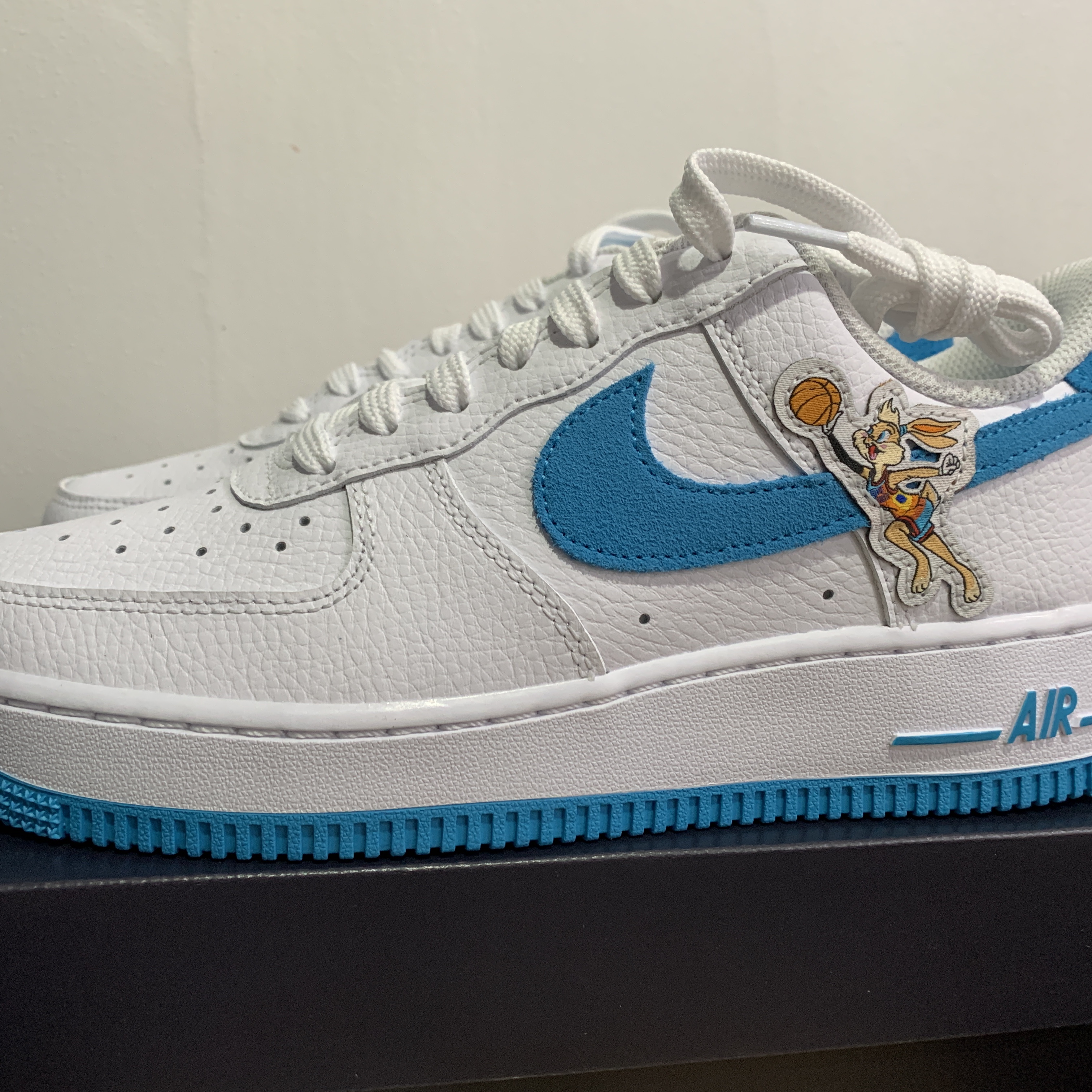 Nike x Space Jam: A New Legacy Air Force 1 '07 Tune Squad 착용 스타일 - 2