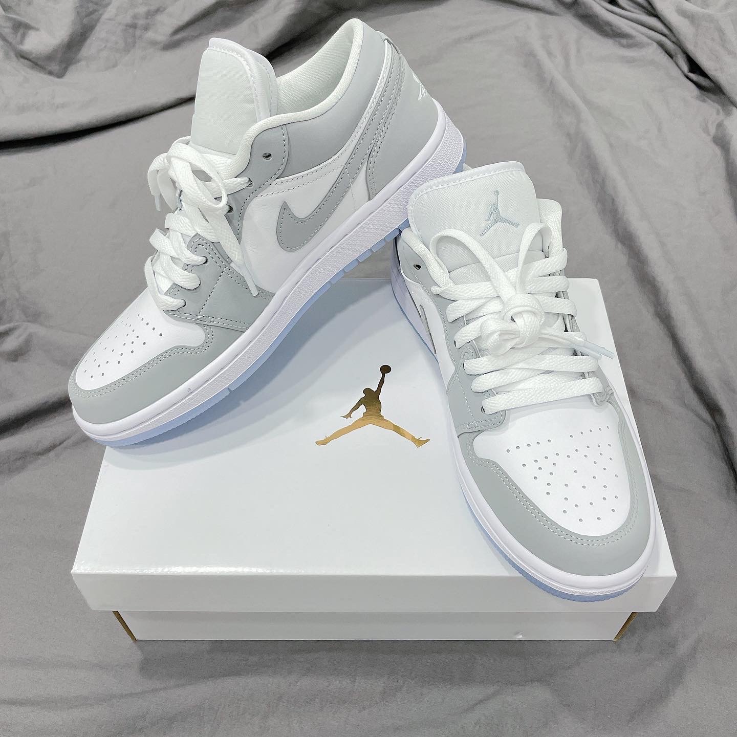 (W) Jordan 1 Low White Wolf Grey 착용 스타일