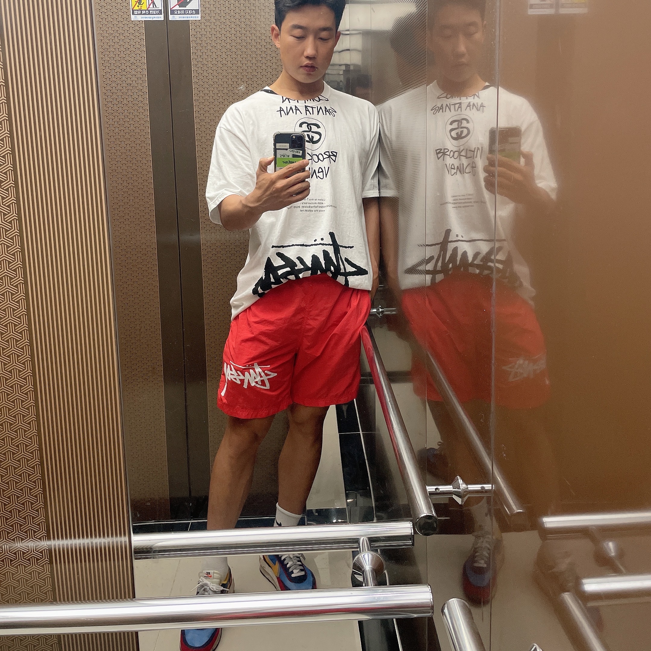 Stussy x Takahiromiyashita The Soloist 40 WT T-Shirt, Nike x Stussy Water Shorts Habanero Red 착용 스타일