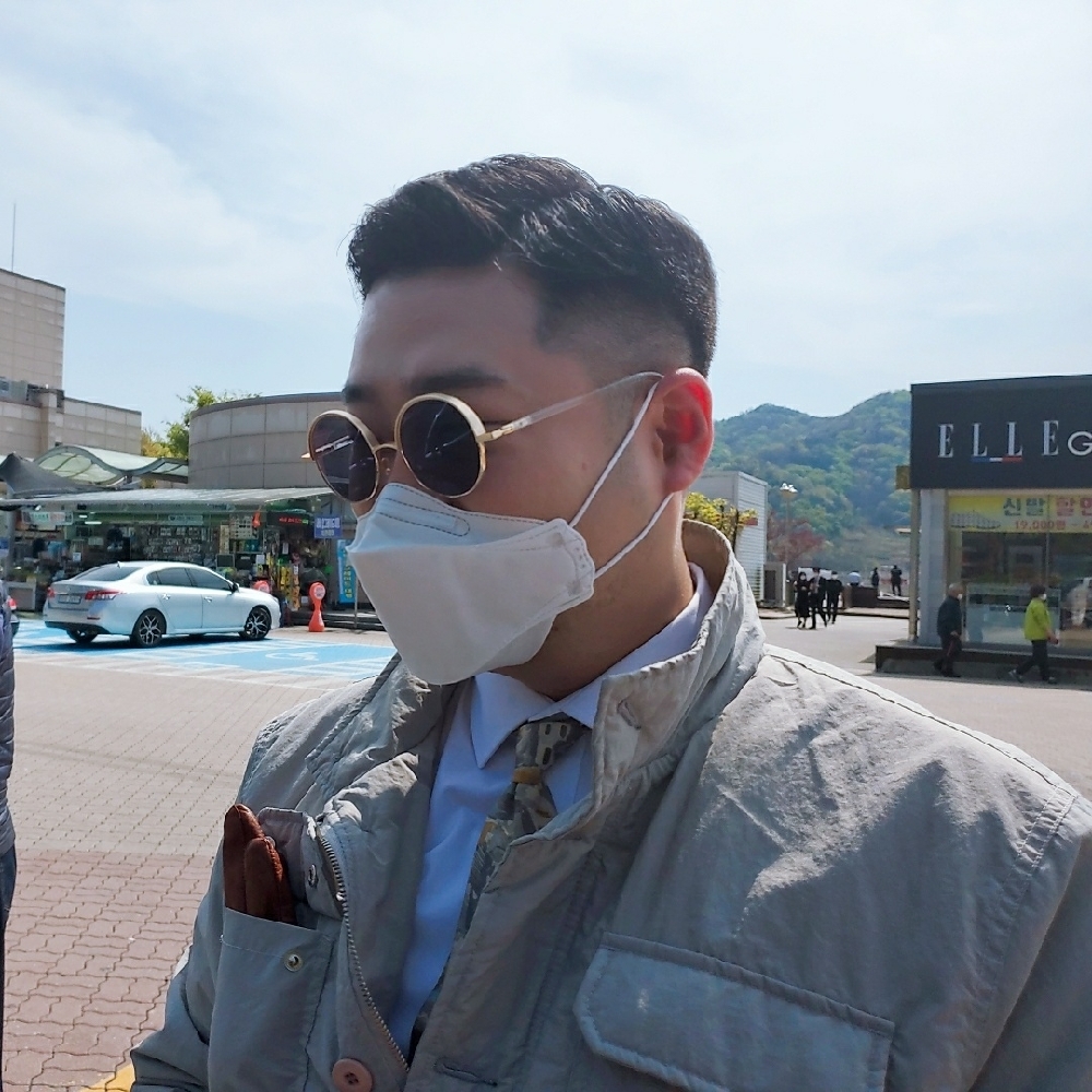 KREAM 프로필 이미지