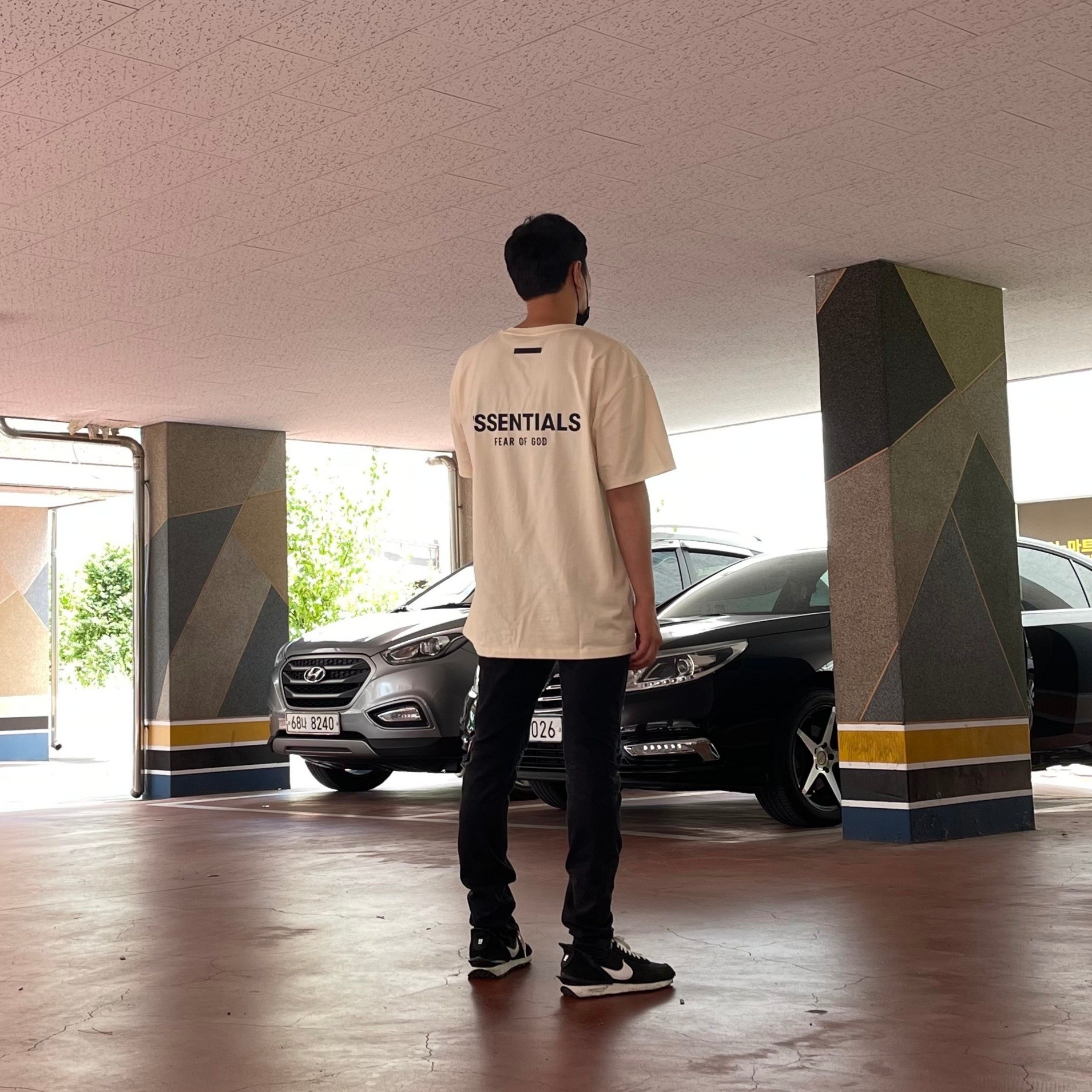Essentials T-Shirt Cream - 21SS, Nike x Undercover Daybreak Black 착용 스타일