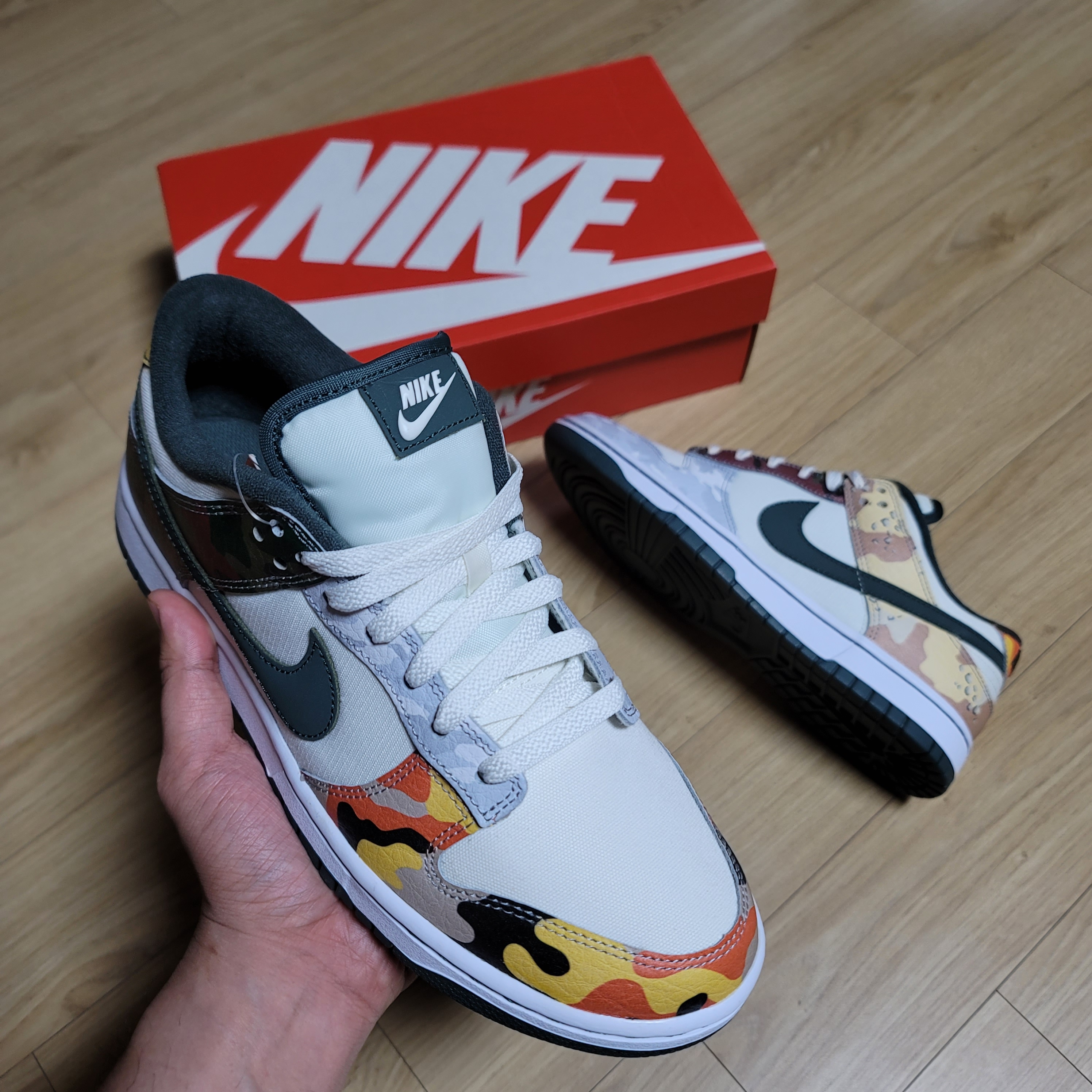 Nike Dunk Low SE Sail Multi Camo 착용 스타일
