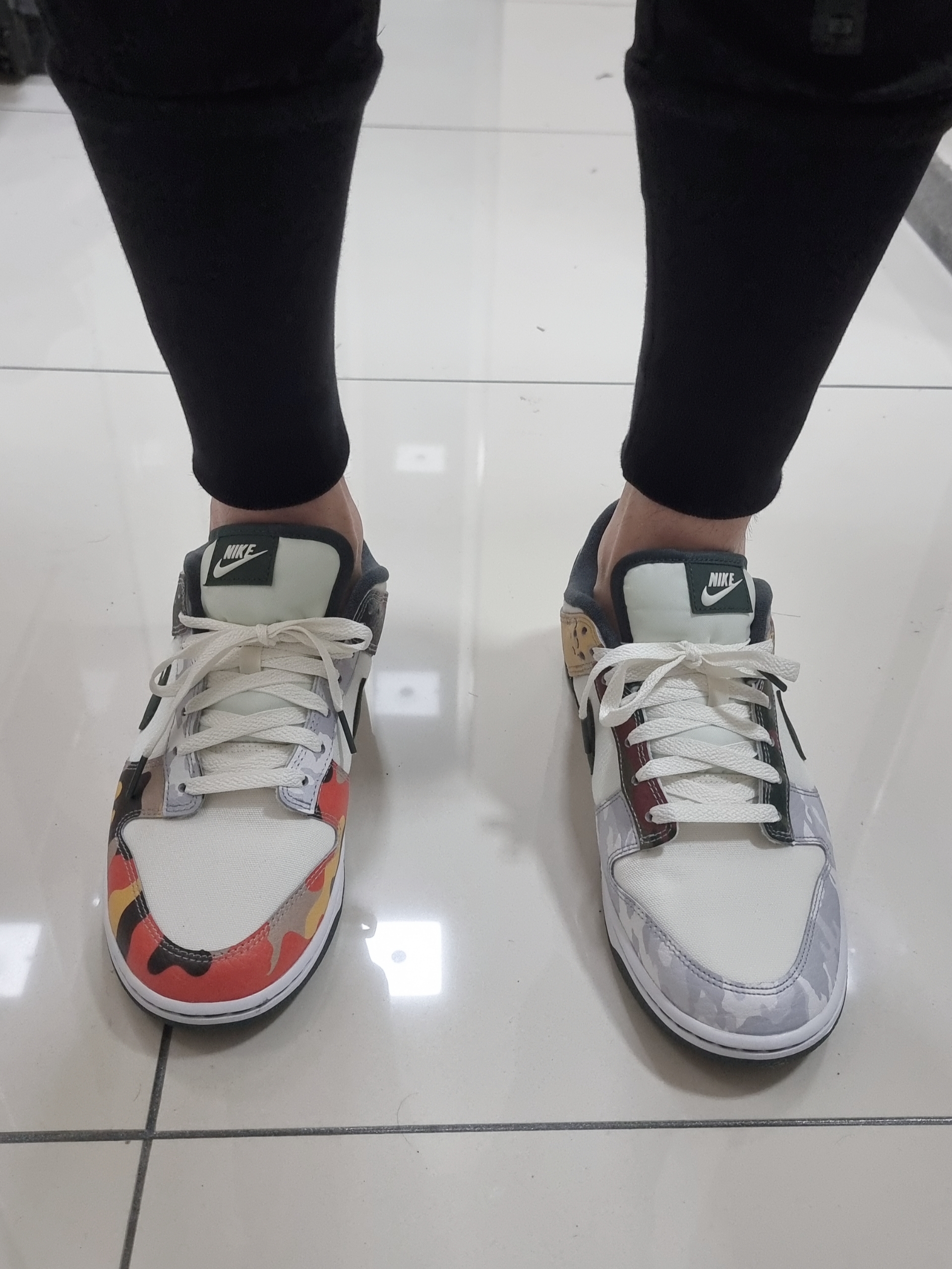 Nike Dunk Low SE Sail Multi Camo 착용 스타일 - 2