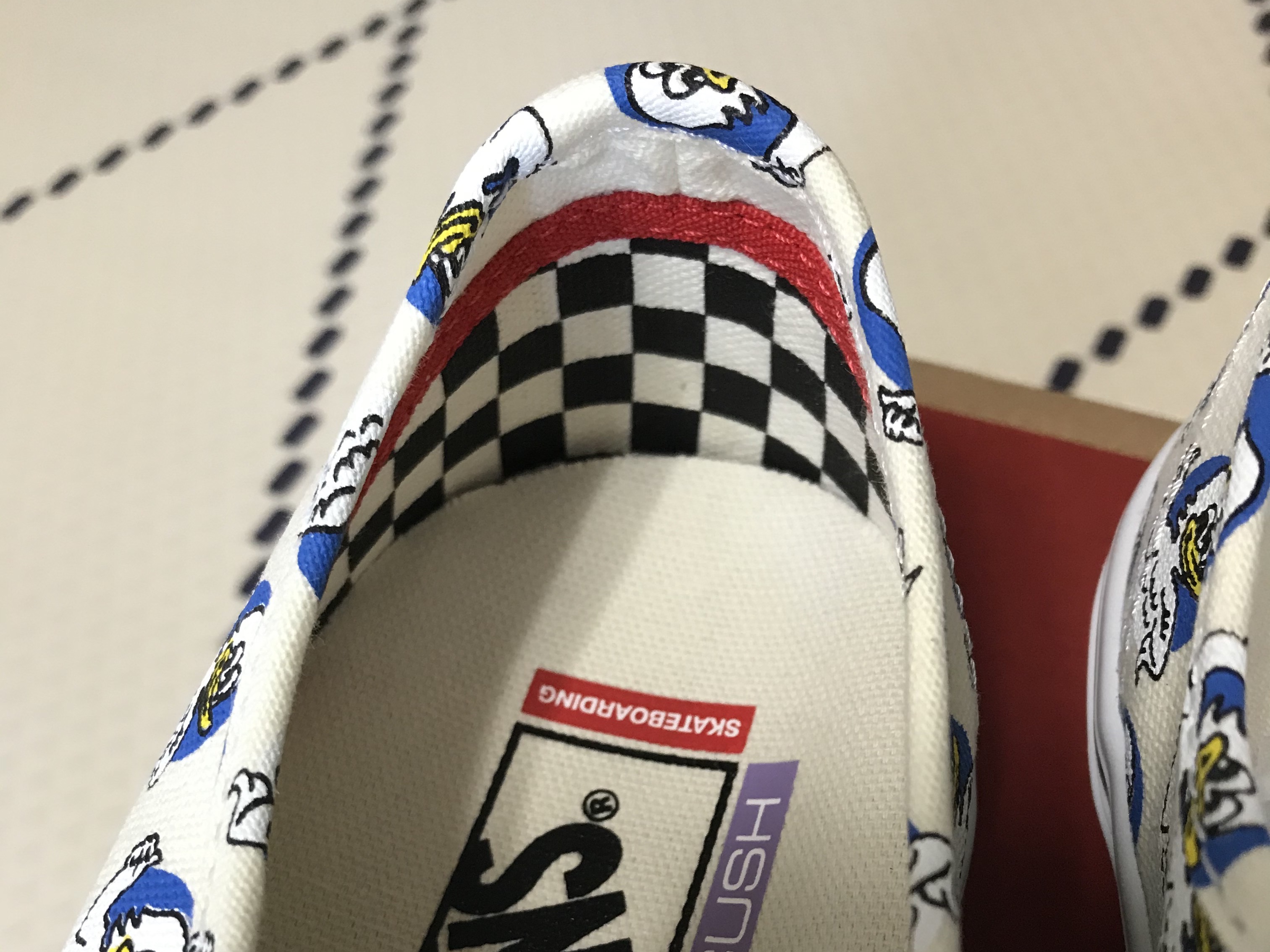 Vans x Palace Skate Authentic Jeremy The Duck Classic White 착용 스타일 - 5