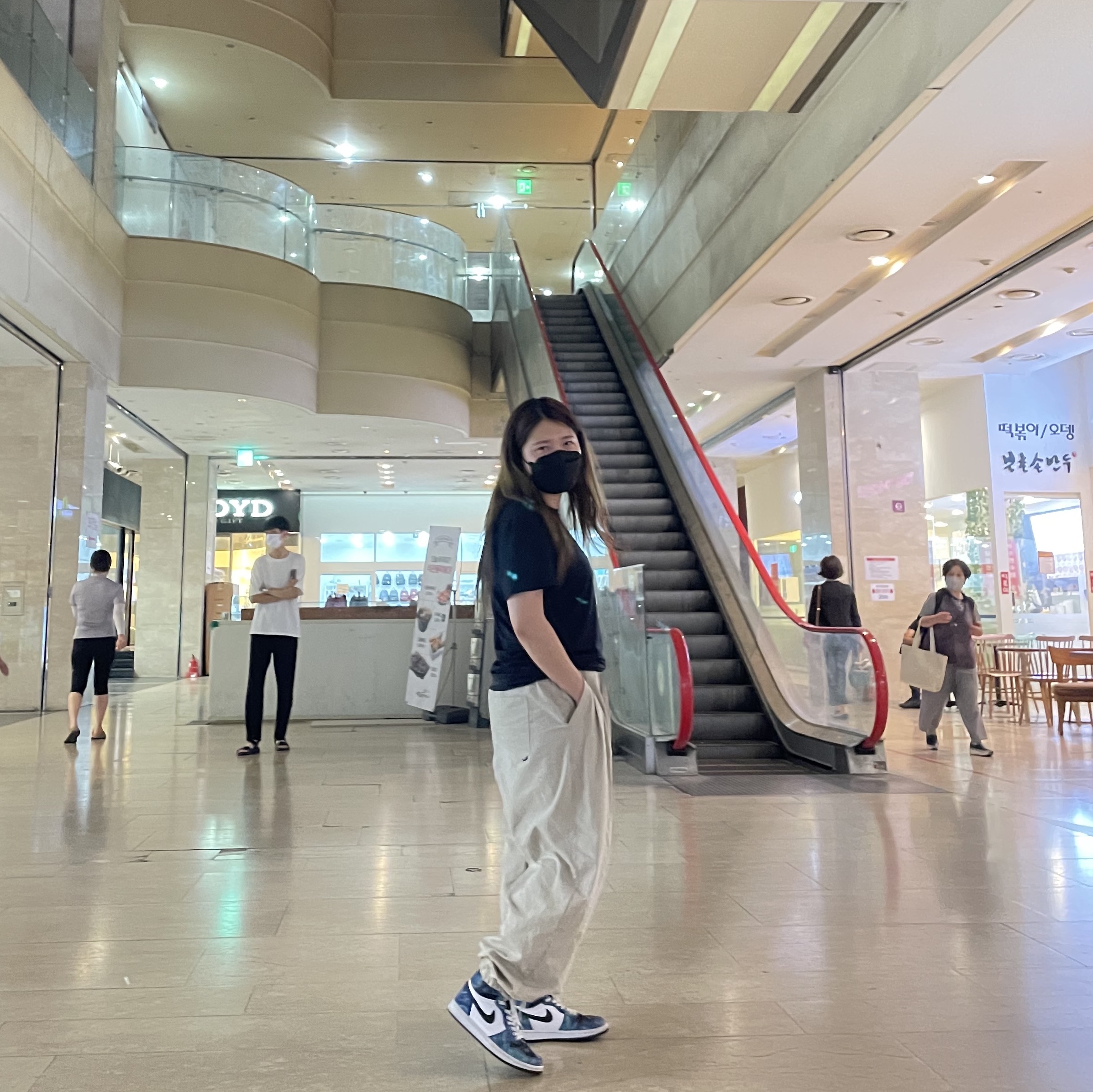 (W) Jordan 1 Retro High Tie-Dye 착용 스타일 - 1