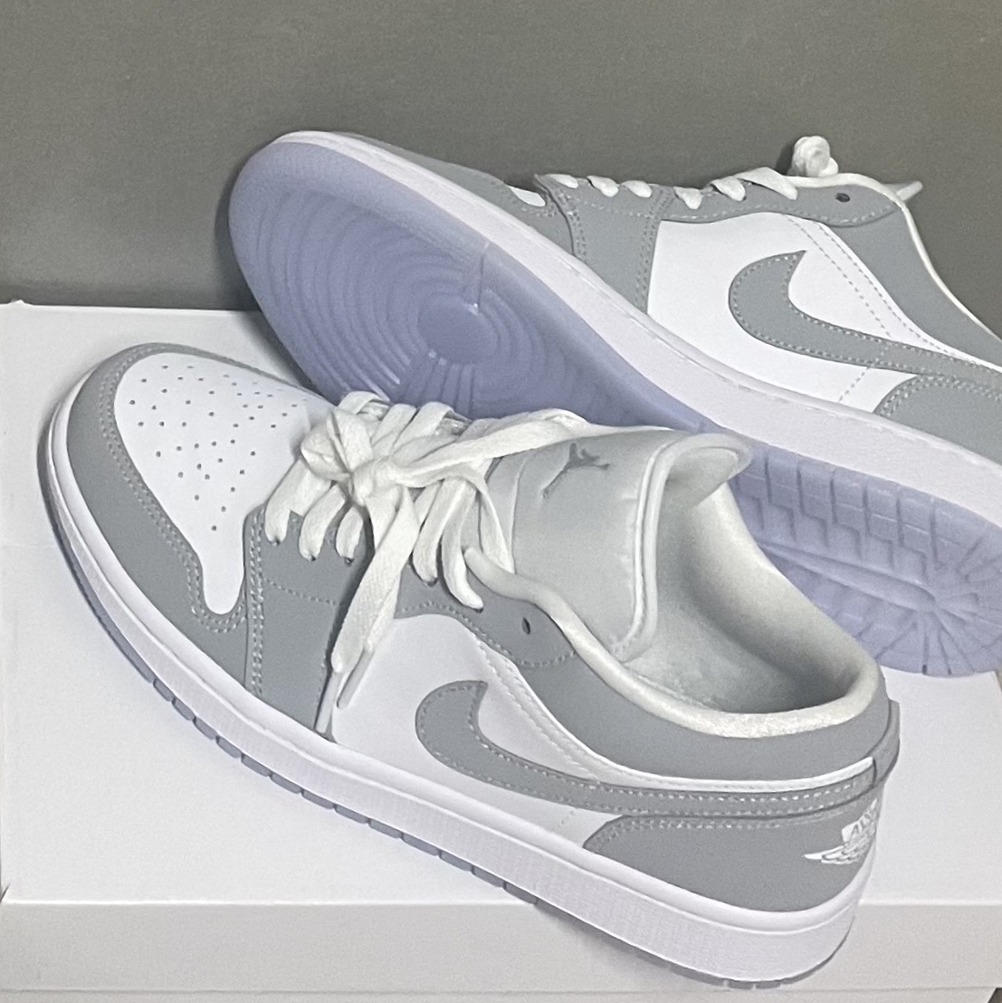 (W) Jordan 1 Low White Wolf Grey 착용 스타일