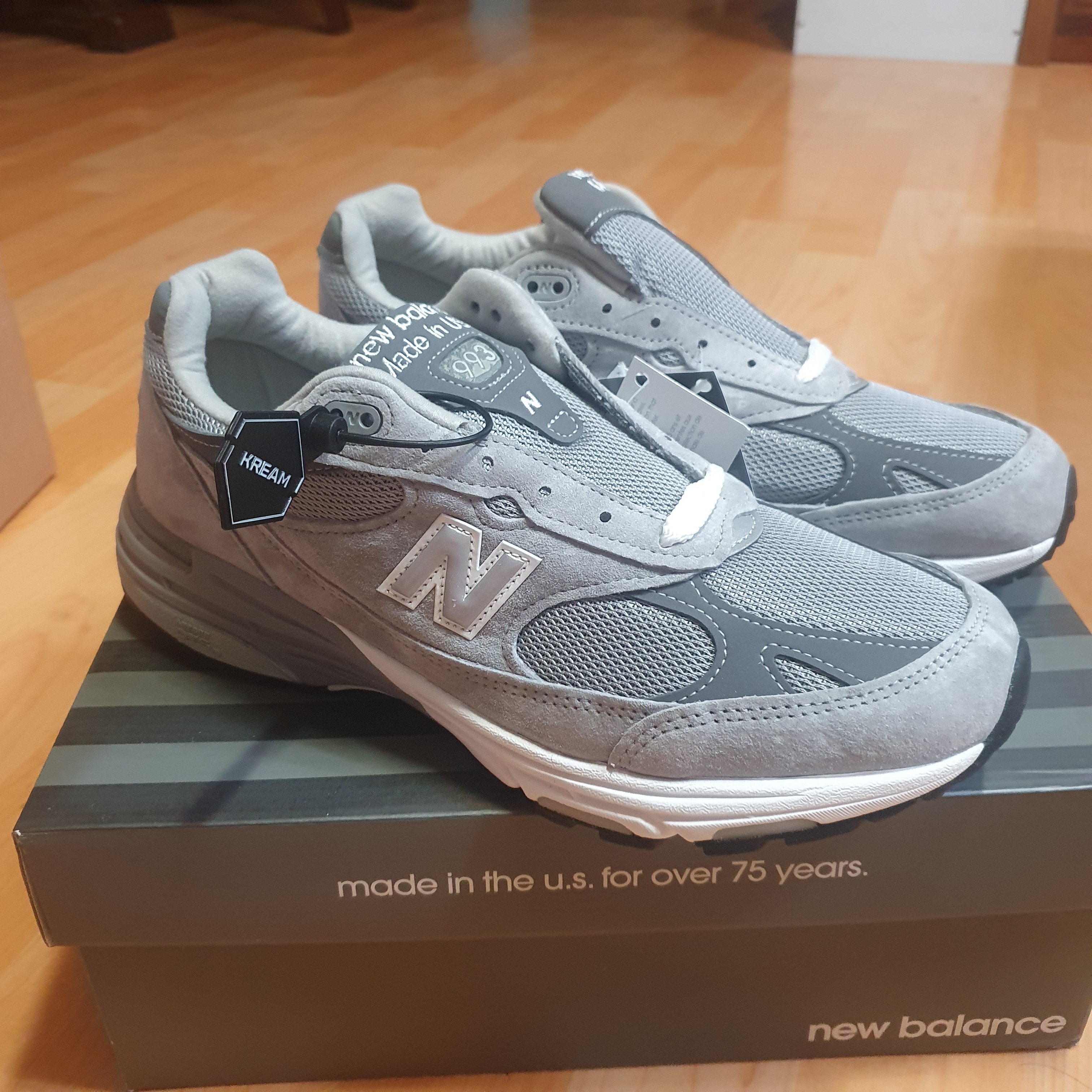 New Balance 993 Made in USA Grey - 2E Wide 착용 스타일