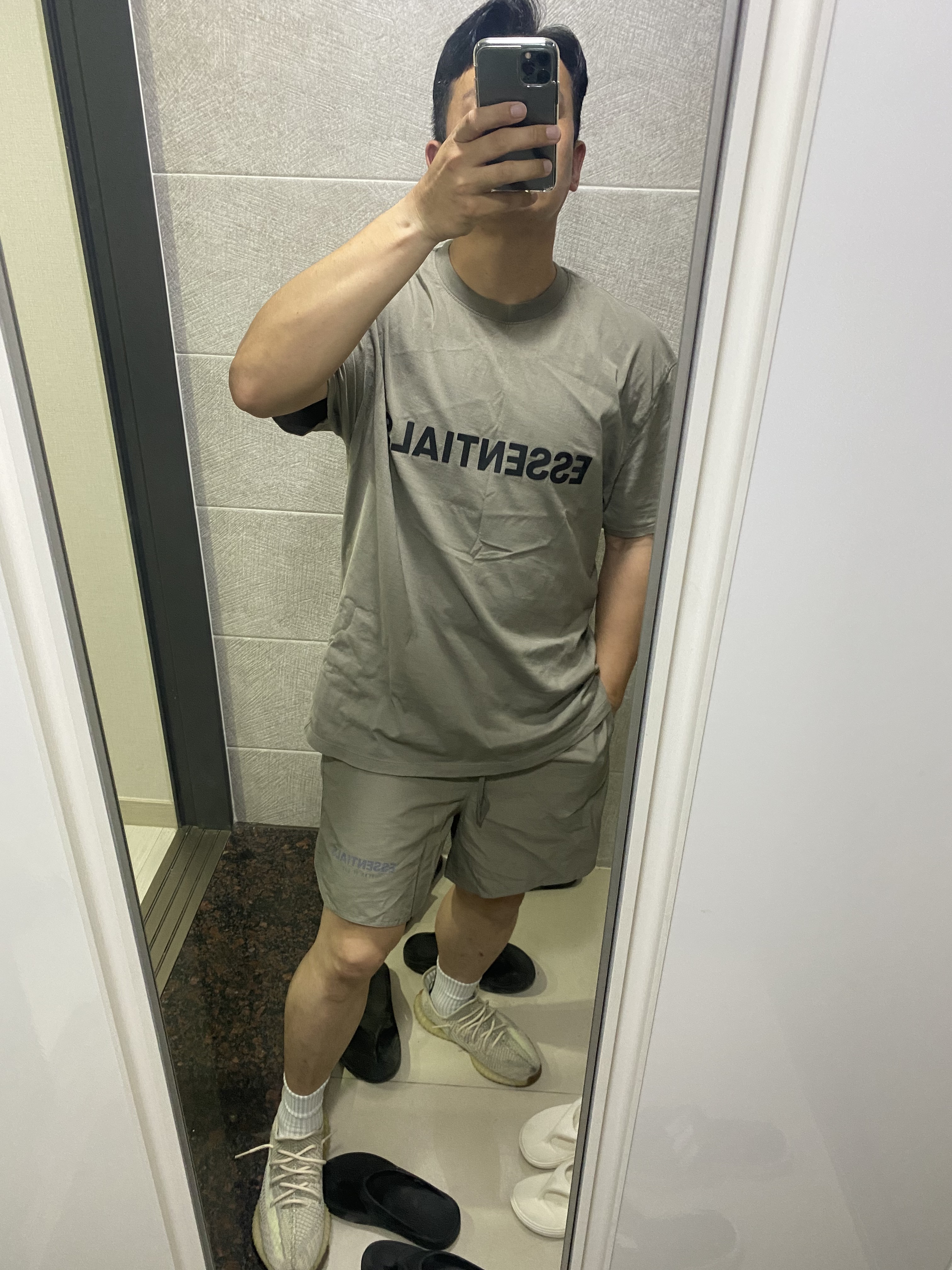 Adidas Yeezy Boost 350 V2 Citrin - Non-Reflective, Essentials Volley Shorts Taupe - 21SS 착용 스타일 - 1
