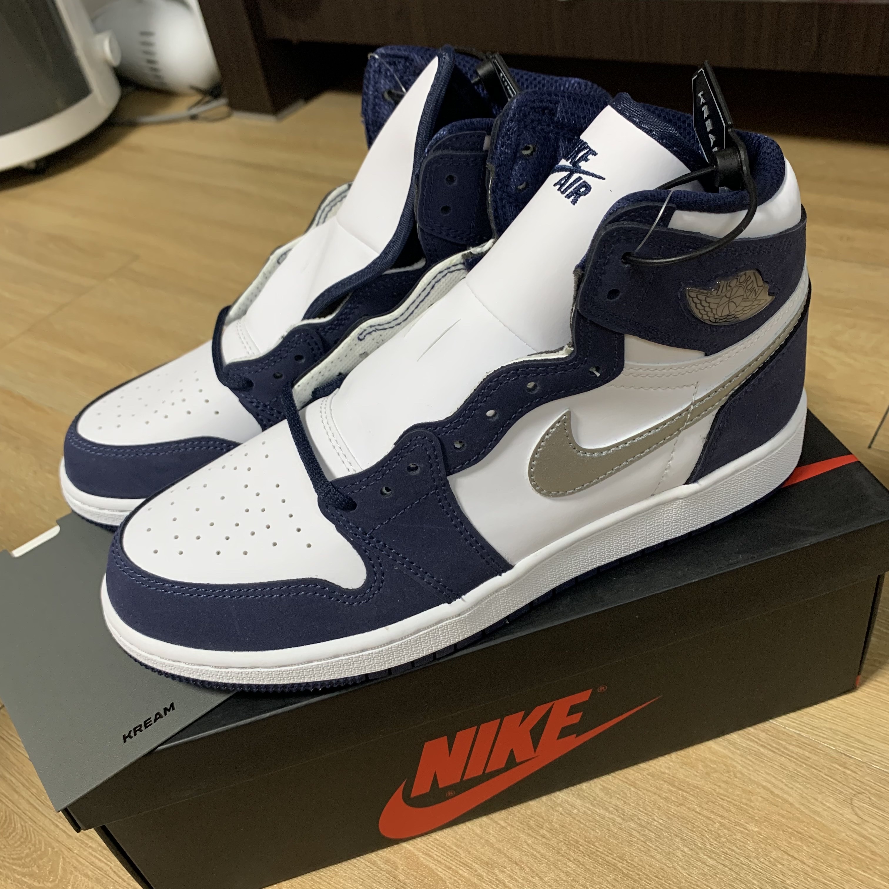 Jordan 1 Retro High OG CO.JP Midnight Navy, (GS) Jordan 1 Retro High OG CO.JP Midnight Navy 착용 스타일 - 4