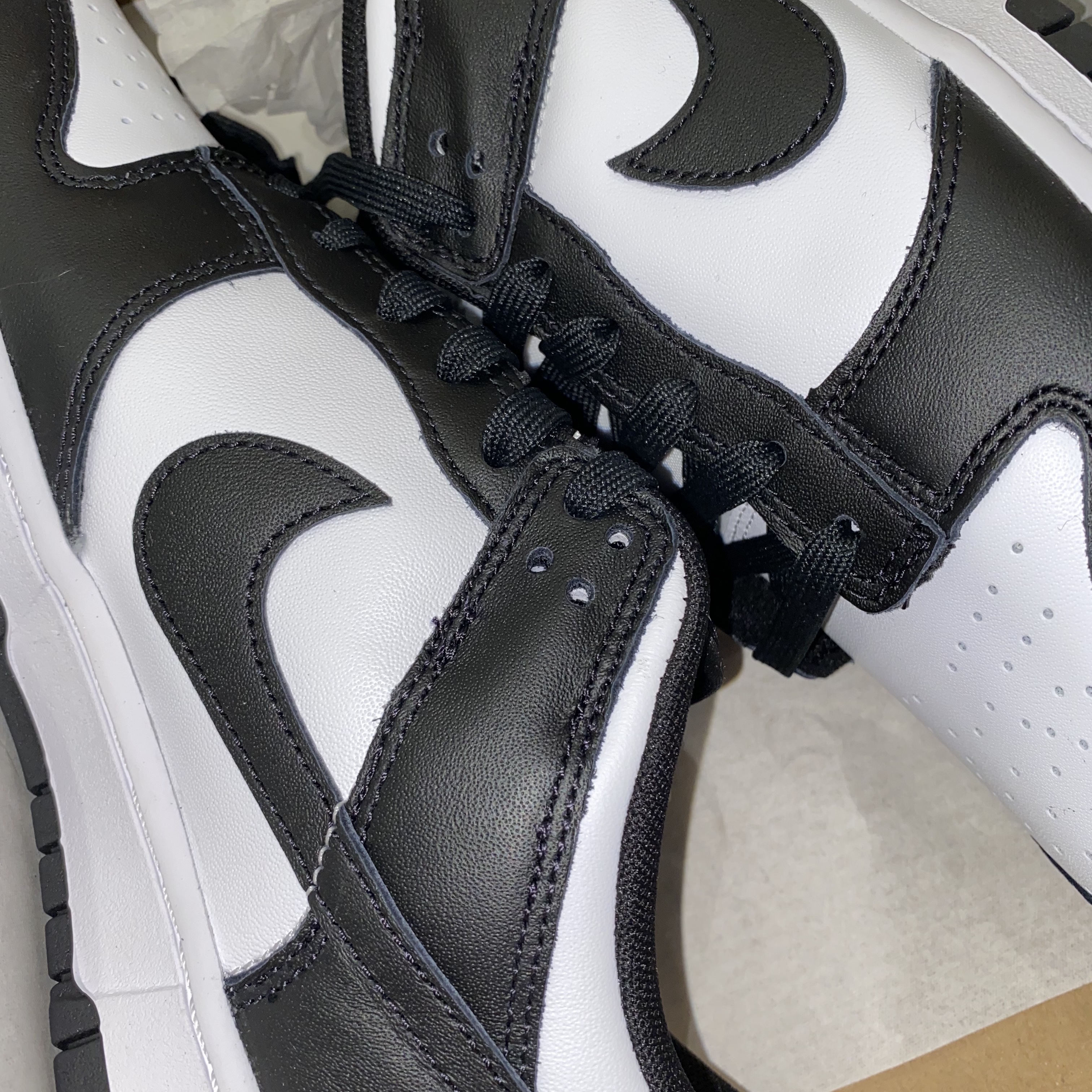 Nike Dunk Low Retro Black 착용 스타일