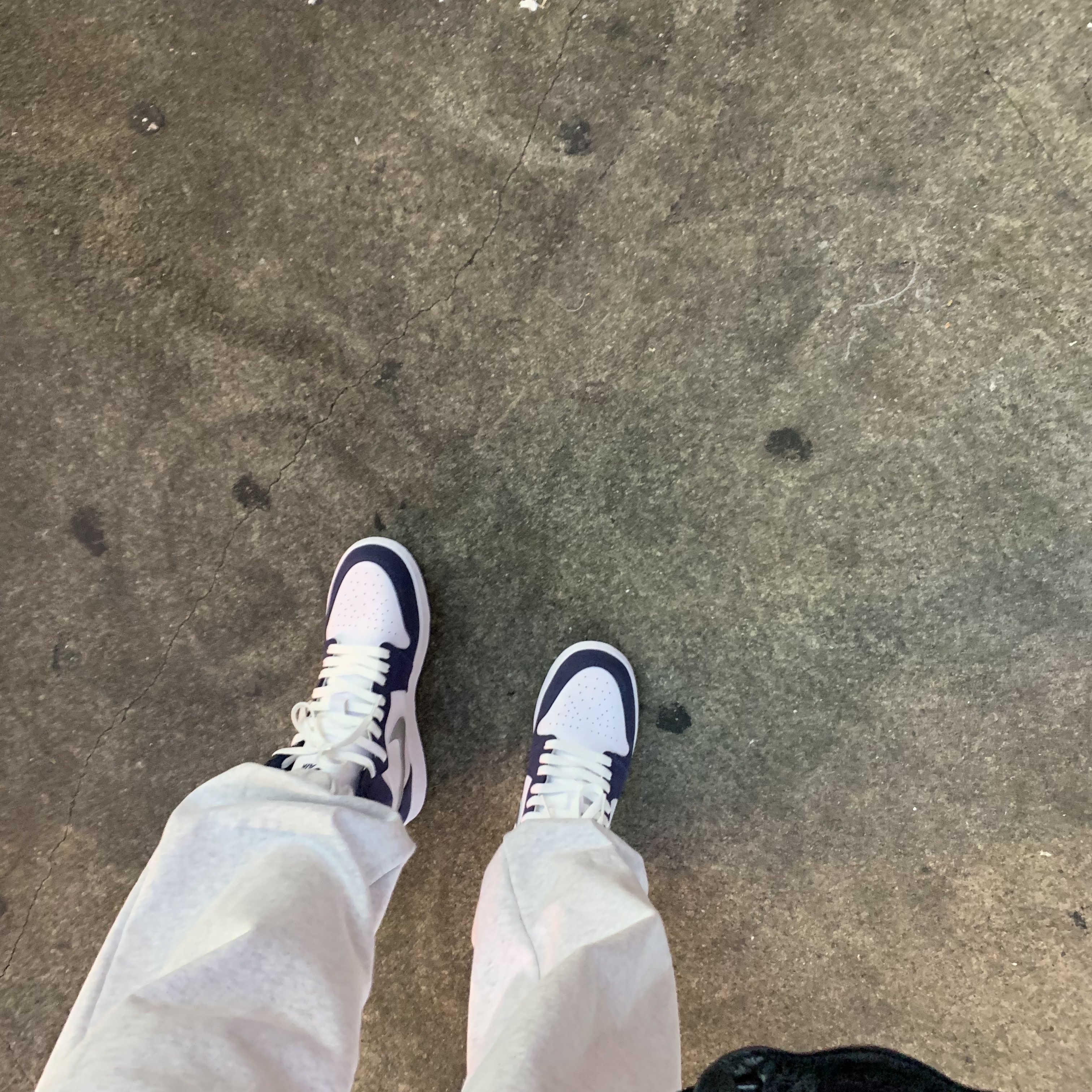 Jordan 1 Retro High OG CO.JP Midnight Navy, (GS) Jordan 1 Retro High OG CO.JP Midnight Navy 착용 스타일 - 2