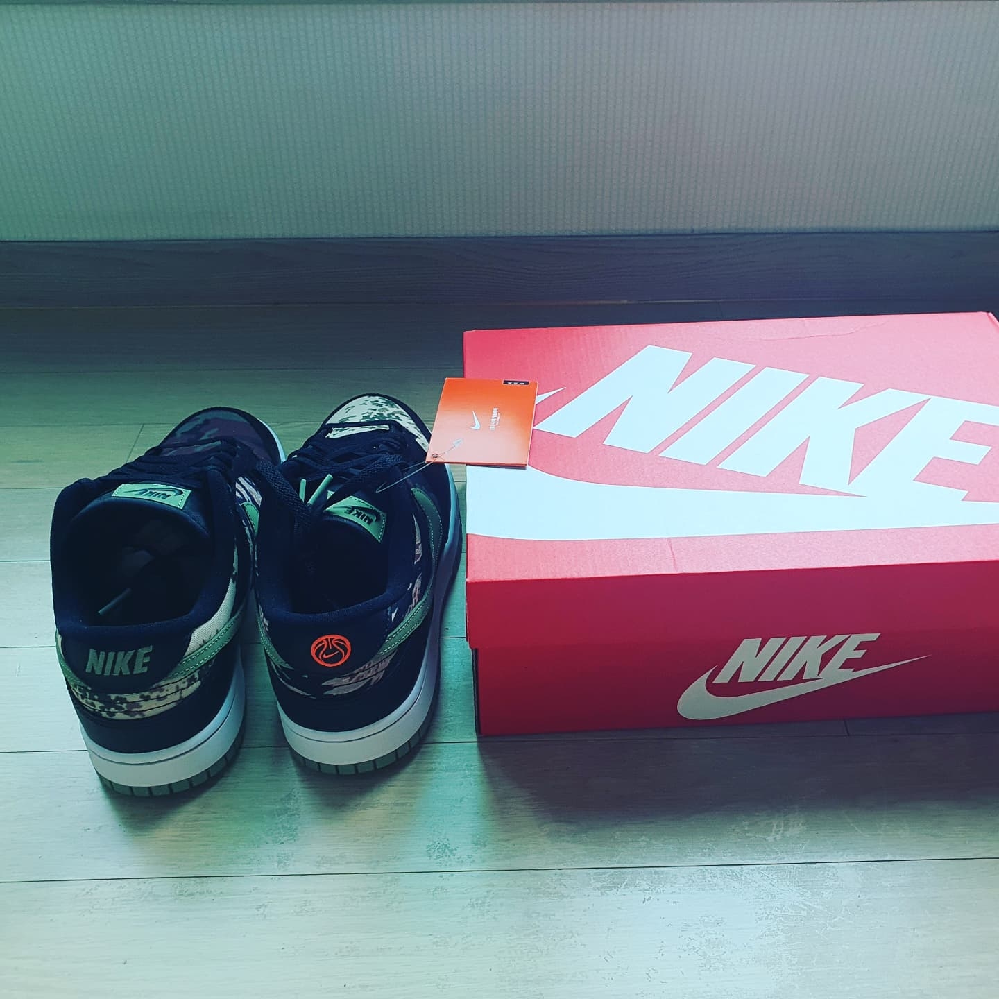 Nike Dunk Low SE Black Multi Camo 착용 스타일 - 3