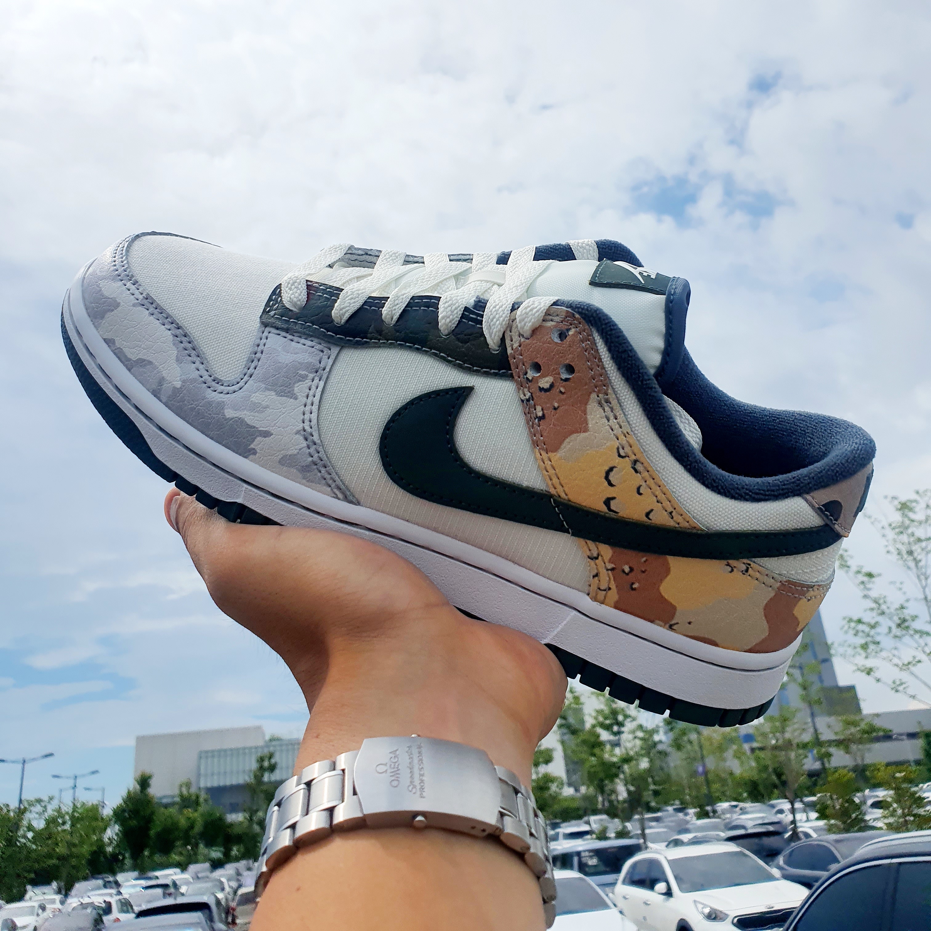 Nike Dunk Low SE Sail Multi Camo 착용 스타일