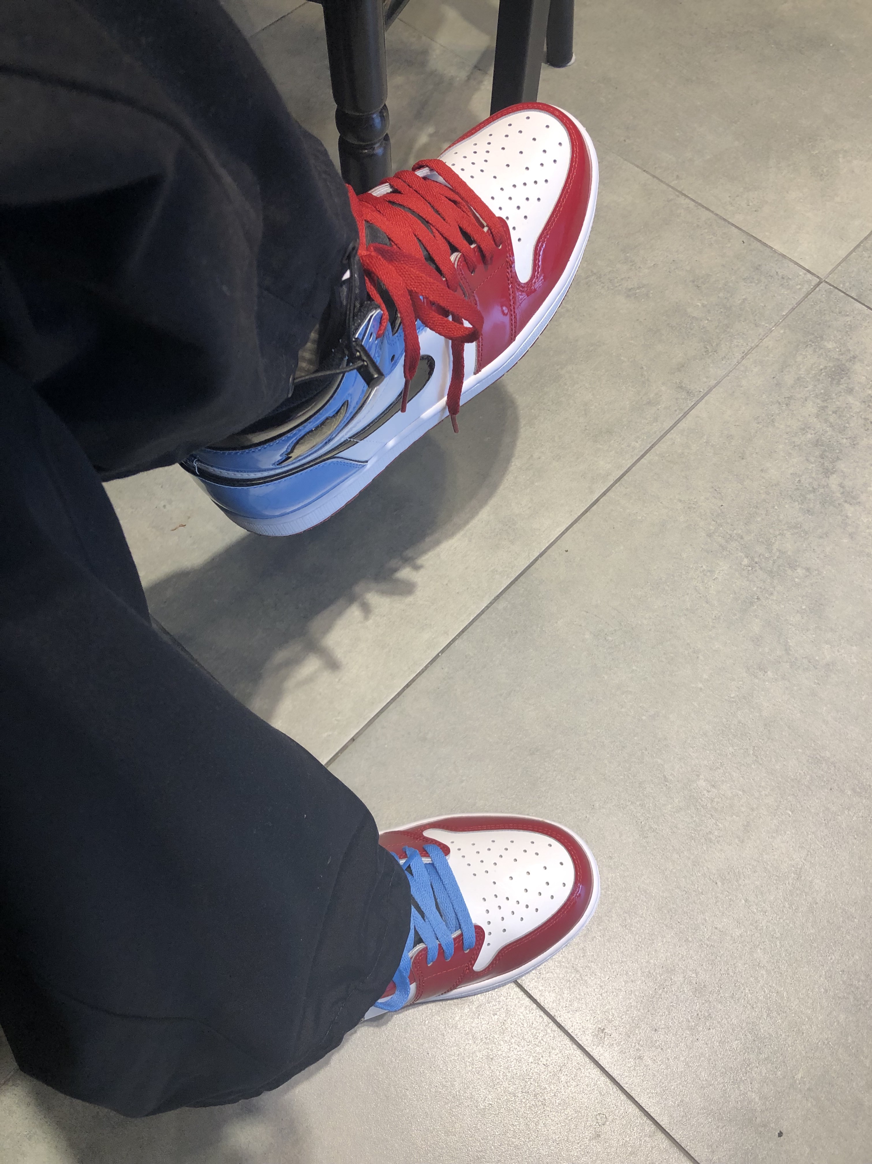 Jordan 1 Retro High Fearless UNC Chicago 착용 스타일 - 4