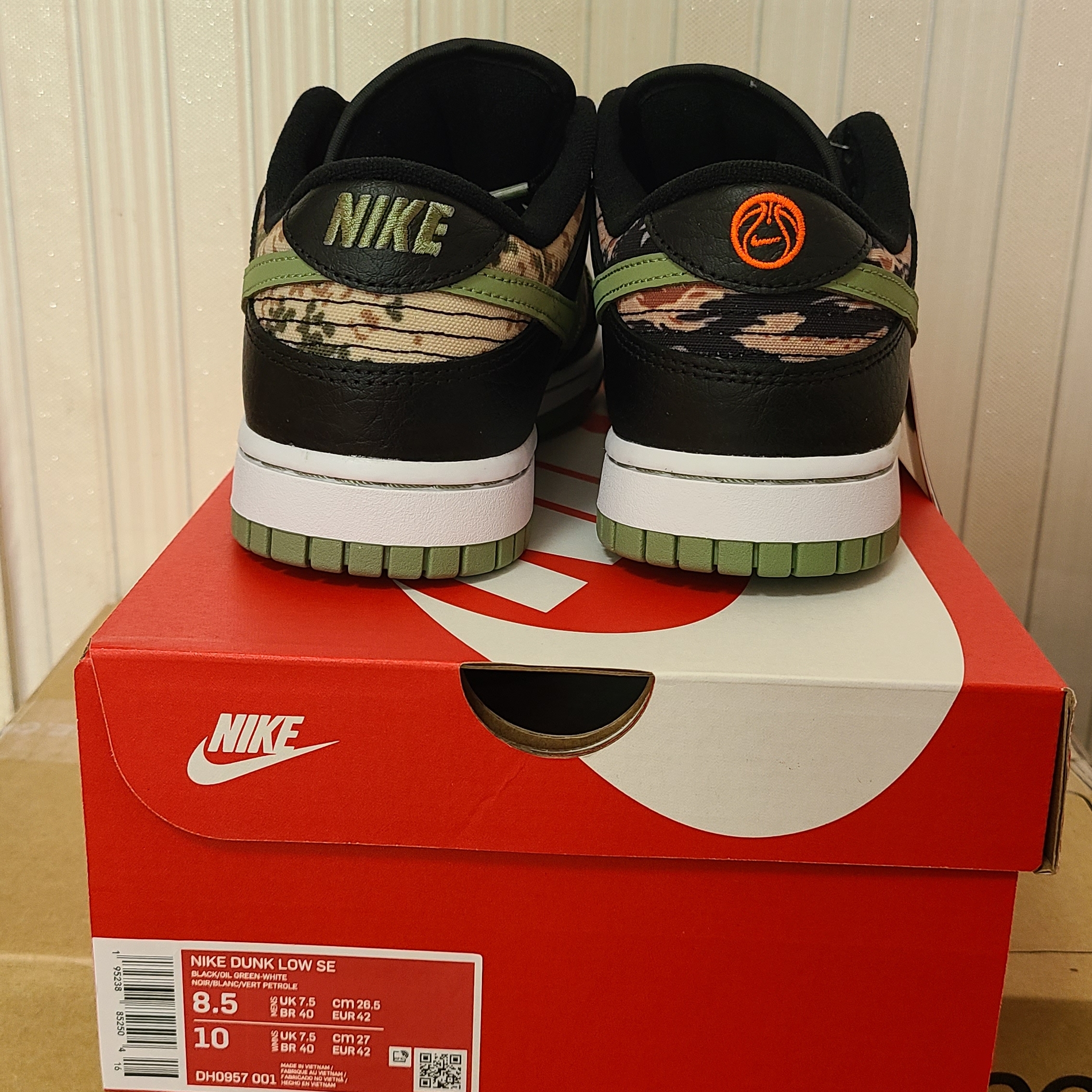 Nike Dunk Low SE Black Multi Camo 착용 스타일 - 2