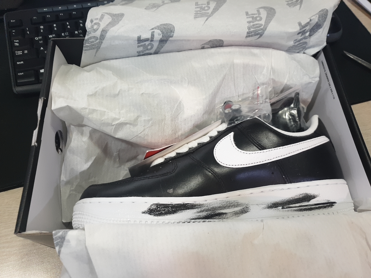 Nike x Peaceminusone Air Force 1 Low Para-Noise μ°©μ© μ€νμΌ