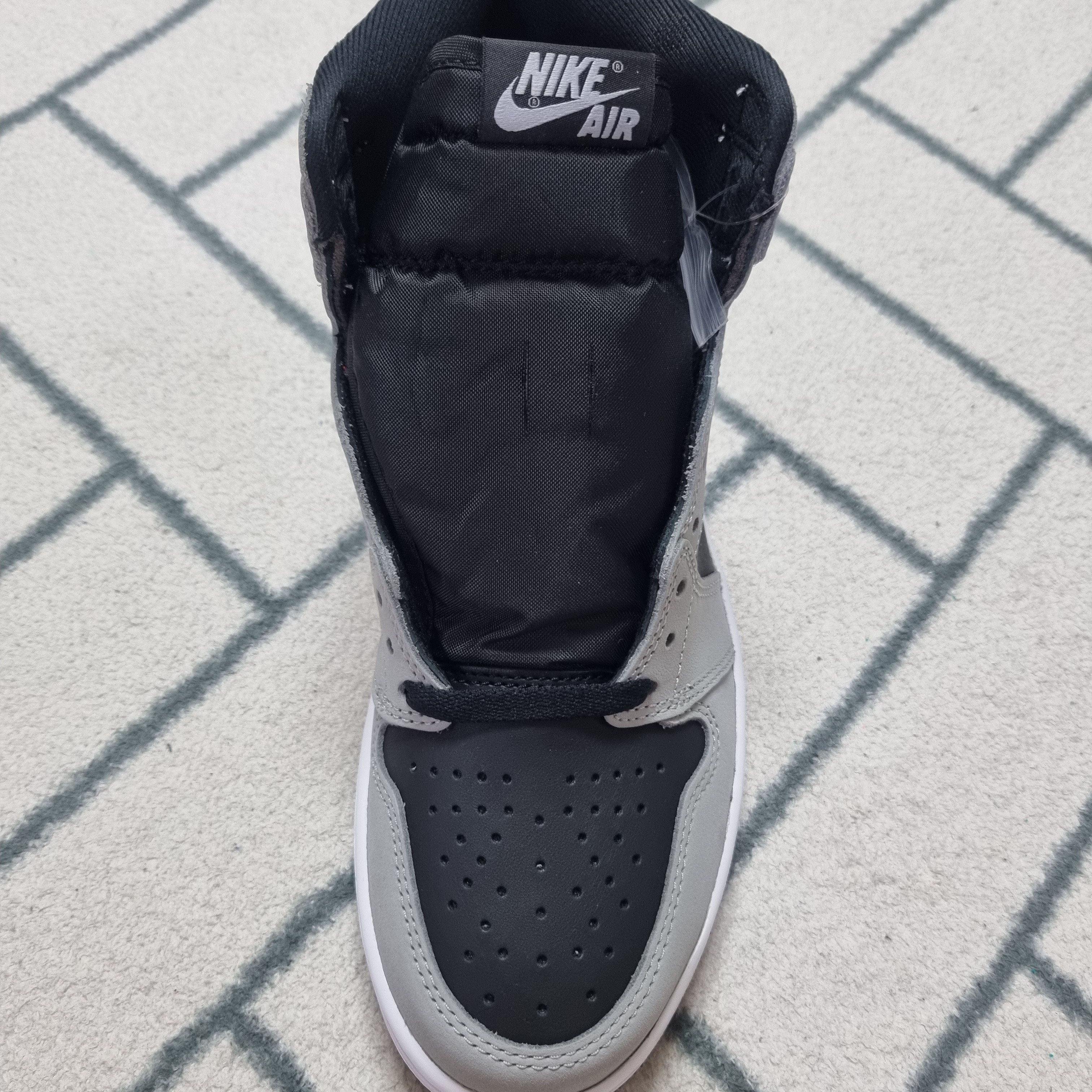 Jordan 1 Retro High OG Shadow 2.0 착용 스타일 - 1