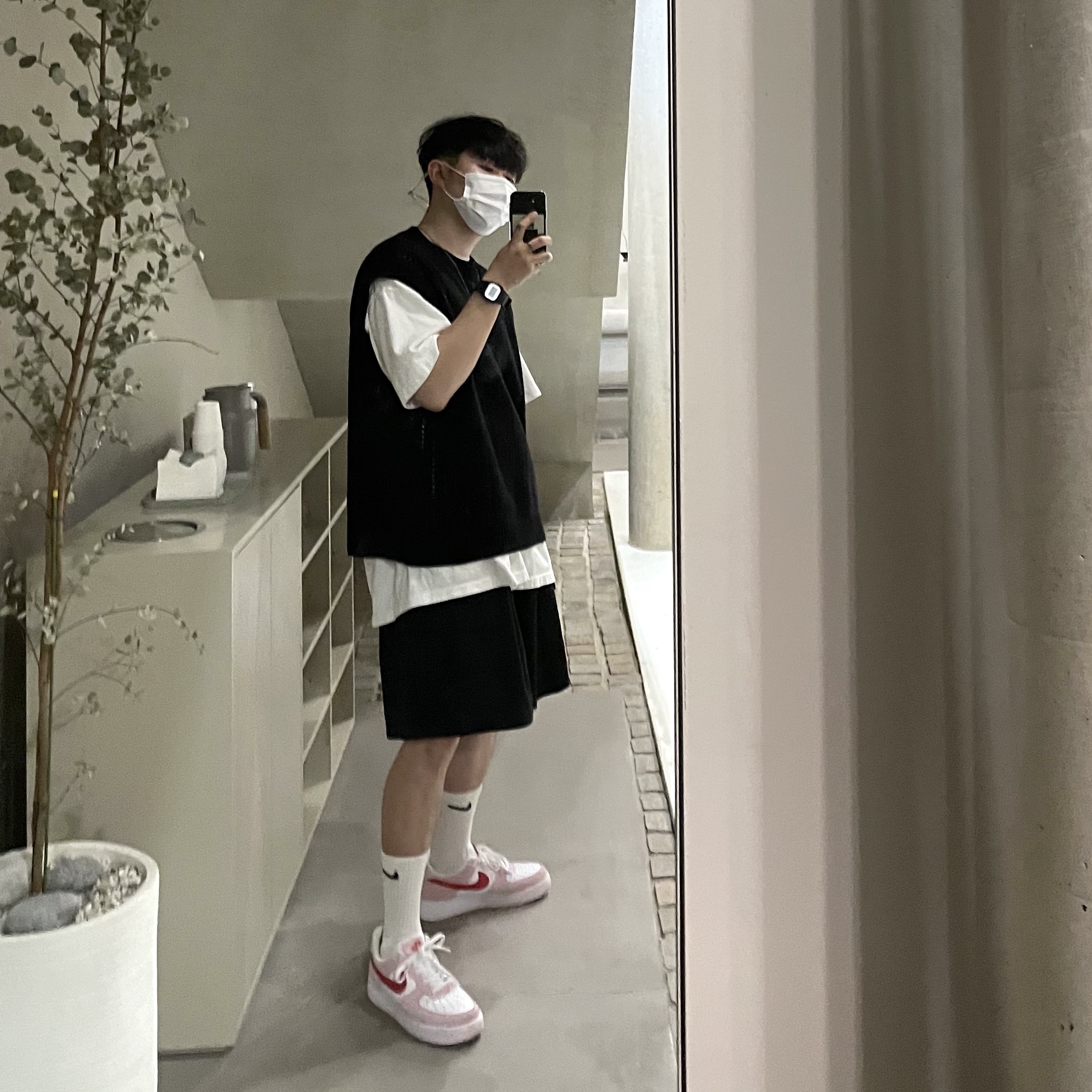 Nike Air Force 1 '07 QS Valentine's Day 착용 스타일